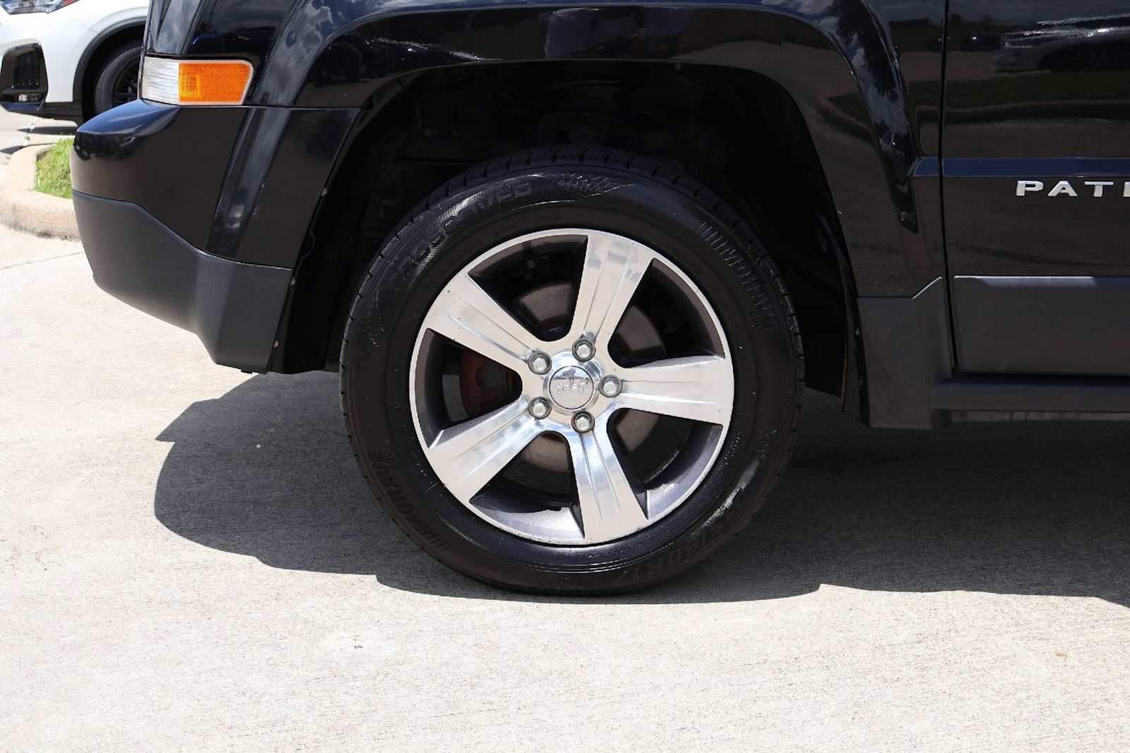 Thumbnail: 2016 Jeep Patriot - 8