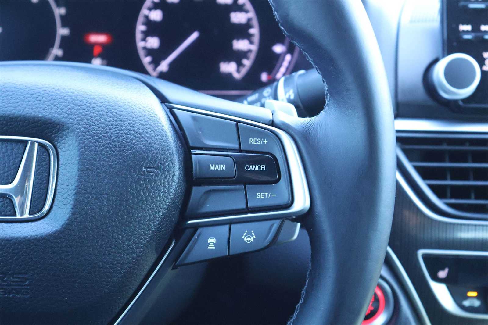 Thumbnail: 2018 Honda Accord - 23