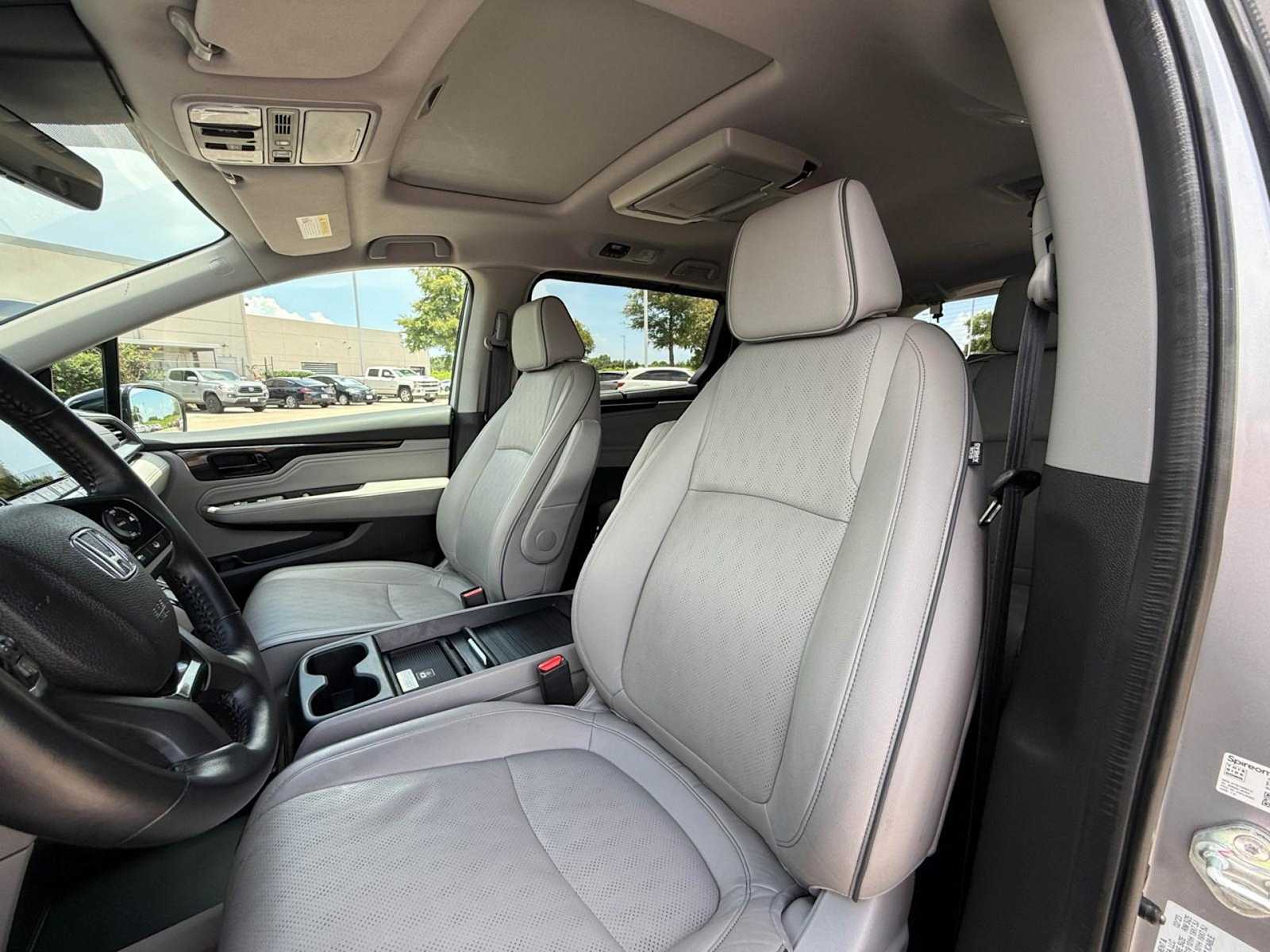 Thumbnail: 2023 Honda Odyssey - 11