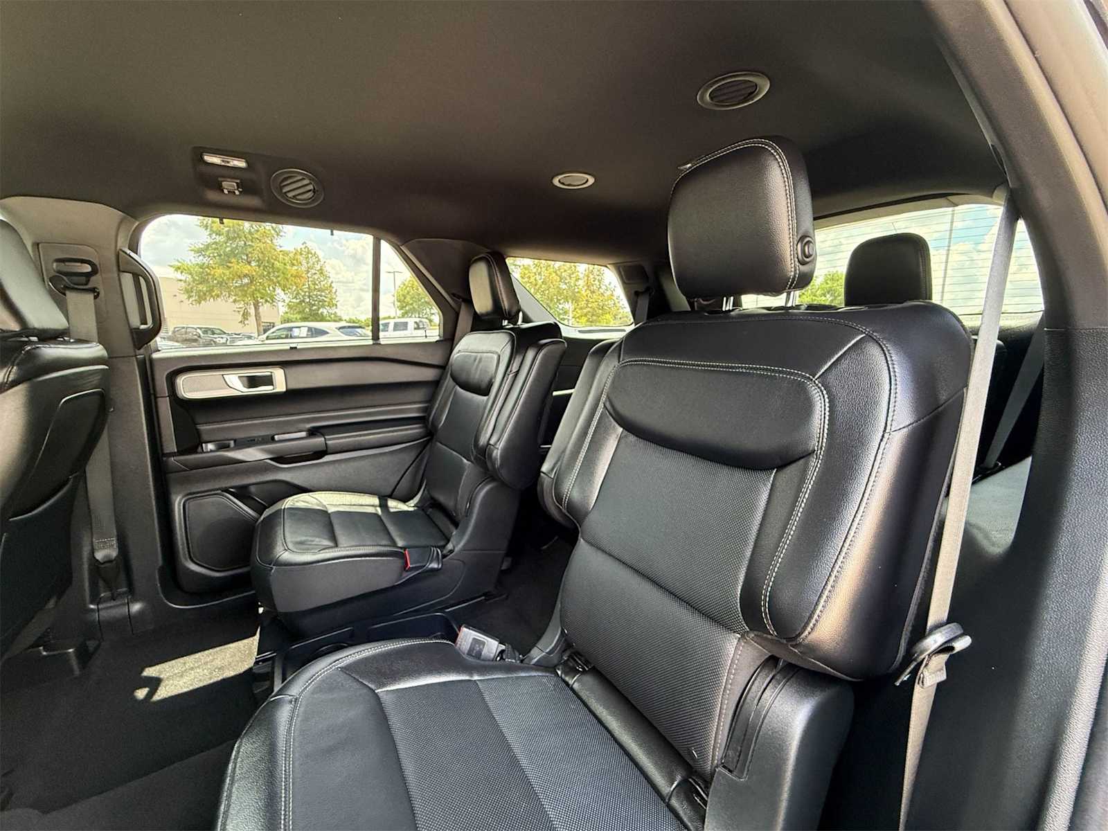 Thumbnail: 2020 Ford Explorer - 13