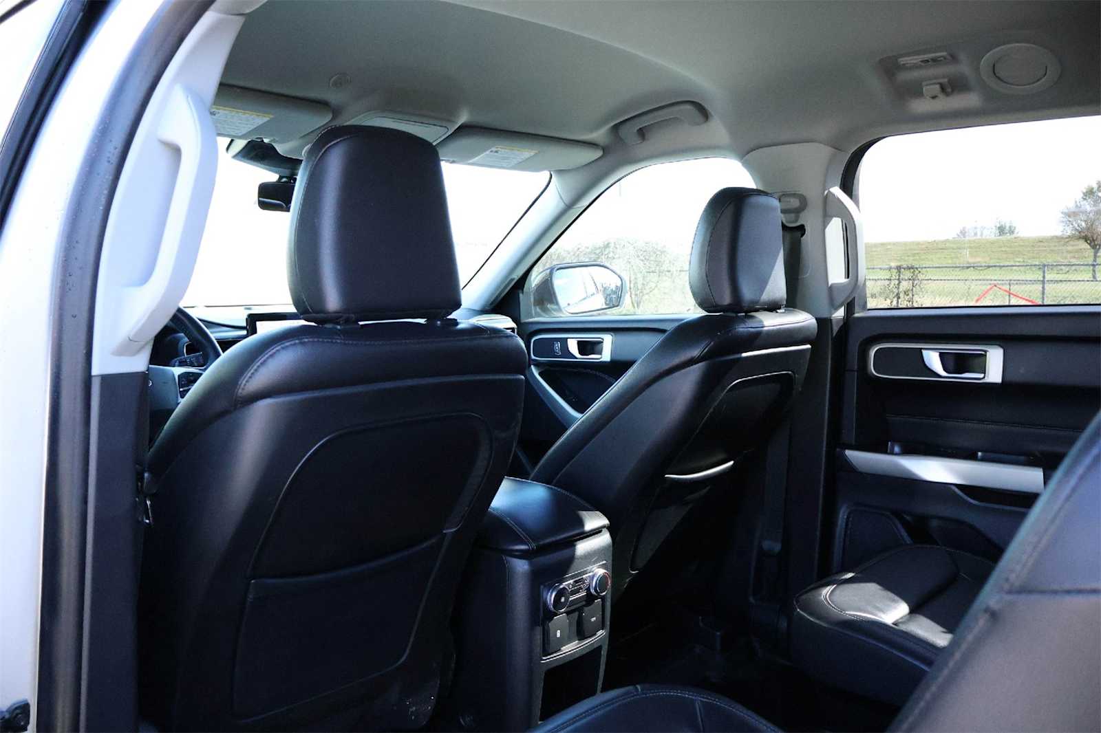 Thumbnail: 2020 Ford Explorer - 12