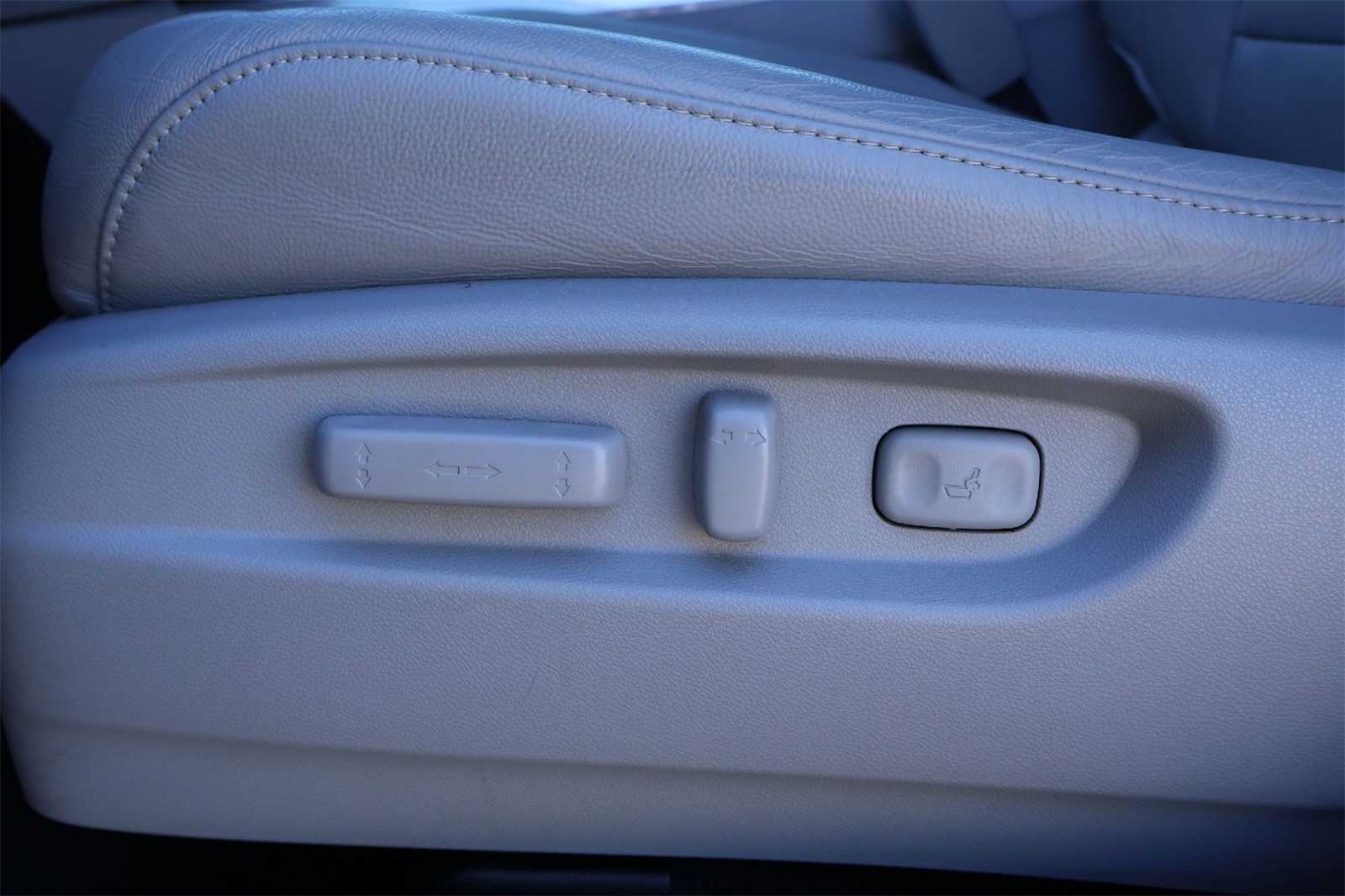 Thumbnail: 2016 Acura MDX - 24