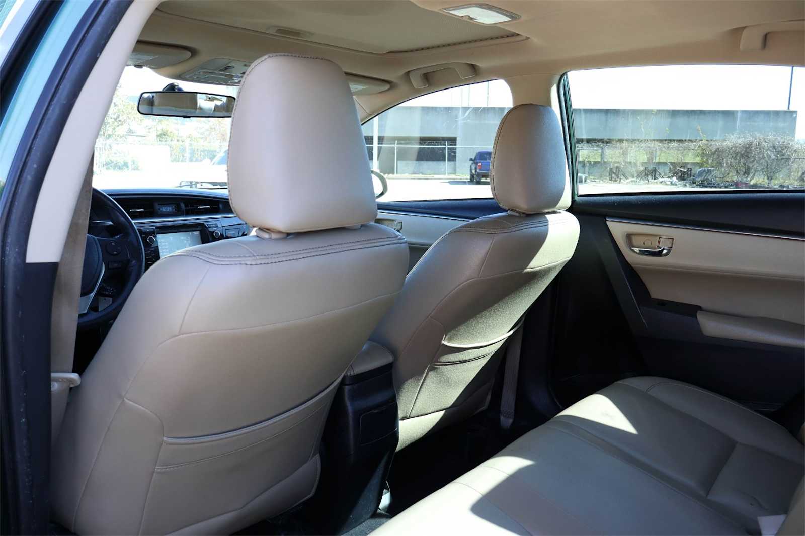 Thumbnail: 2015 Toyota Corolla - 12