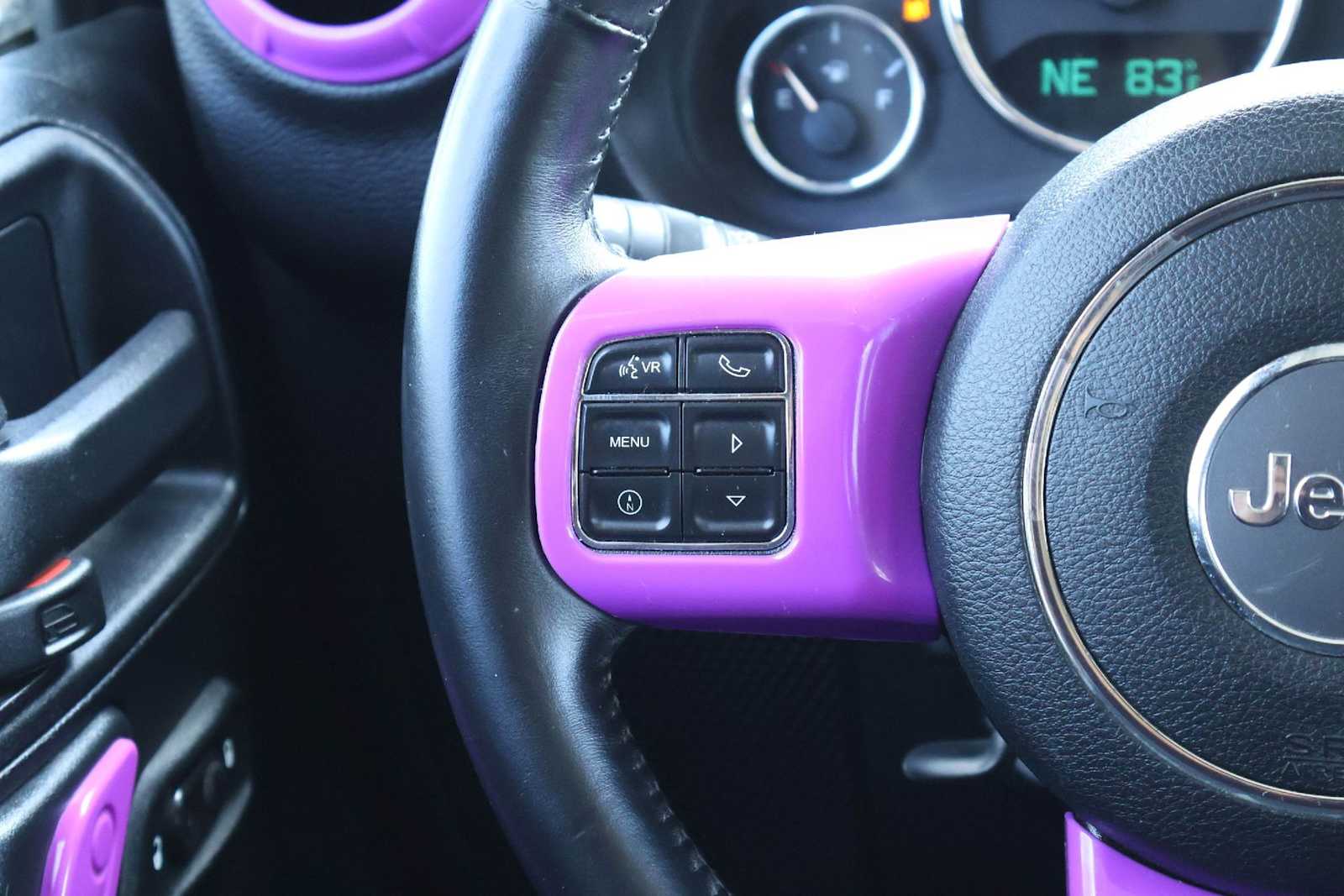 Thumbnail: 2016 Jeep Wrangler - 21