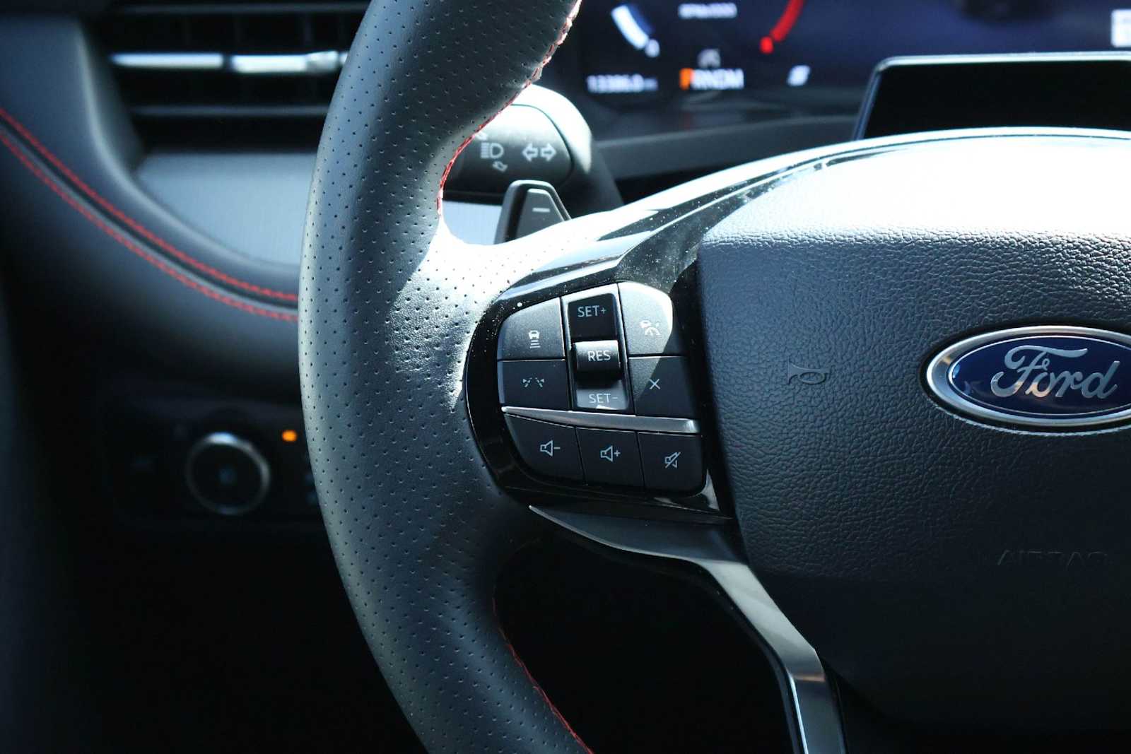 Thumbnail: 2025 Ford Explorer - 22