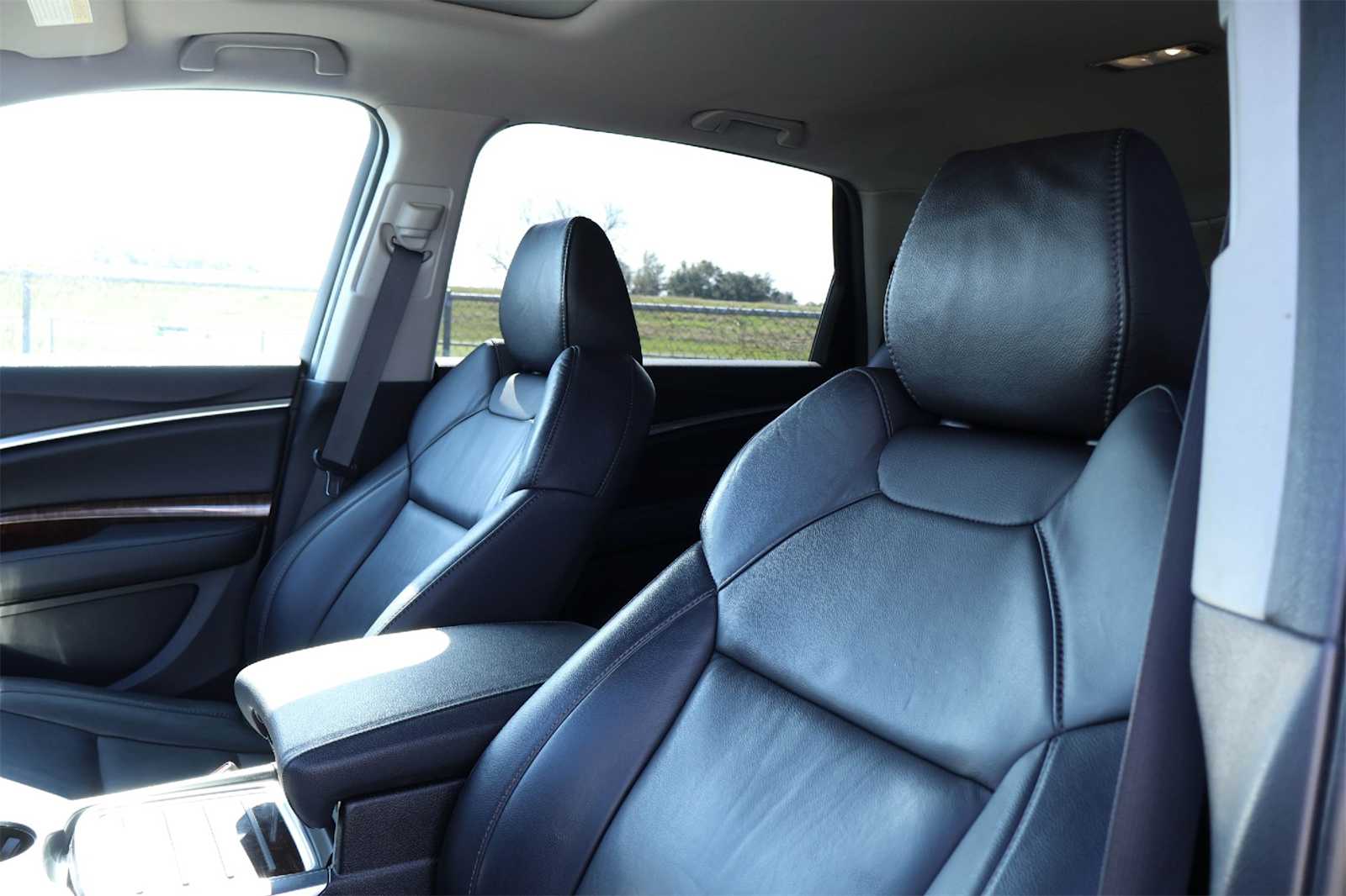 Thumbnail: 2018 Acura MDX - 11