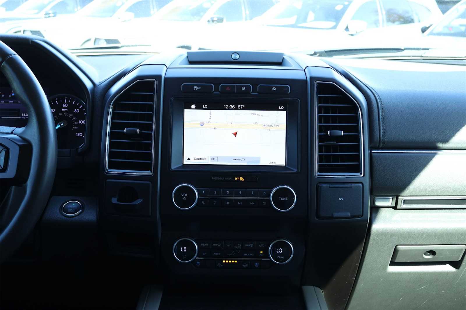 Thumbnail: 2019 Ford Expedition - 16