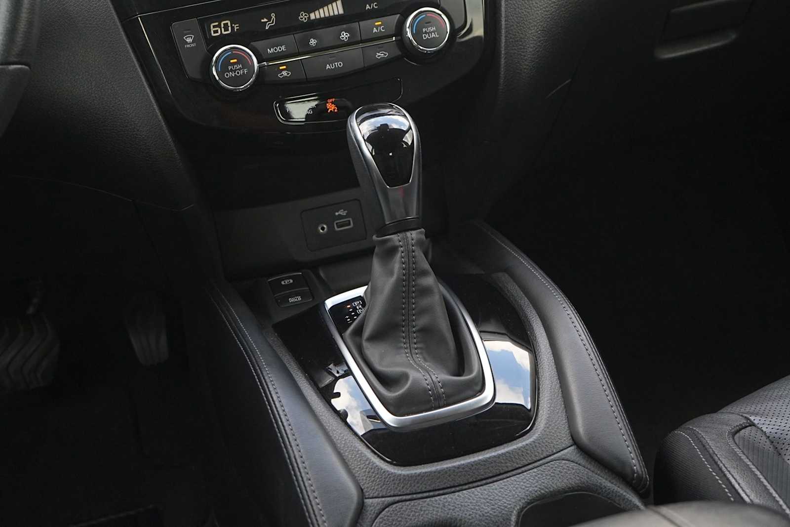 Thumbnail: 2019 Nissan Rogue - 20