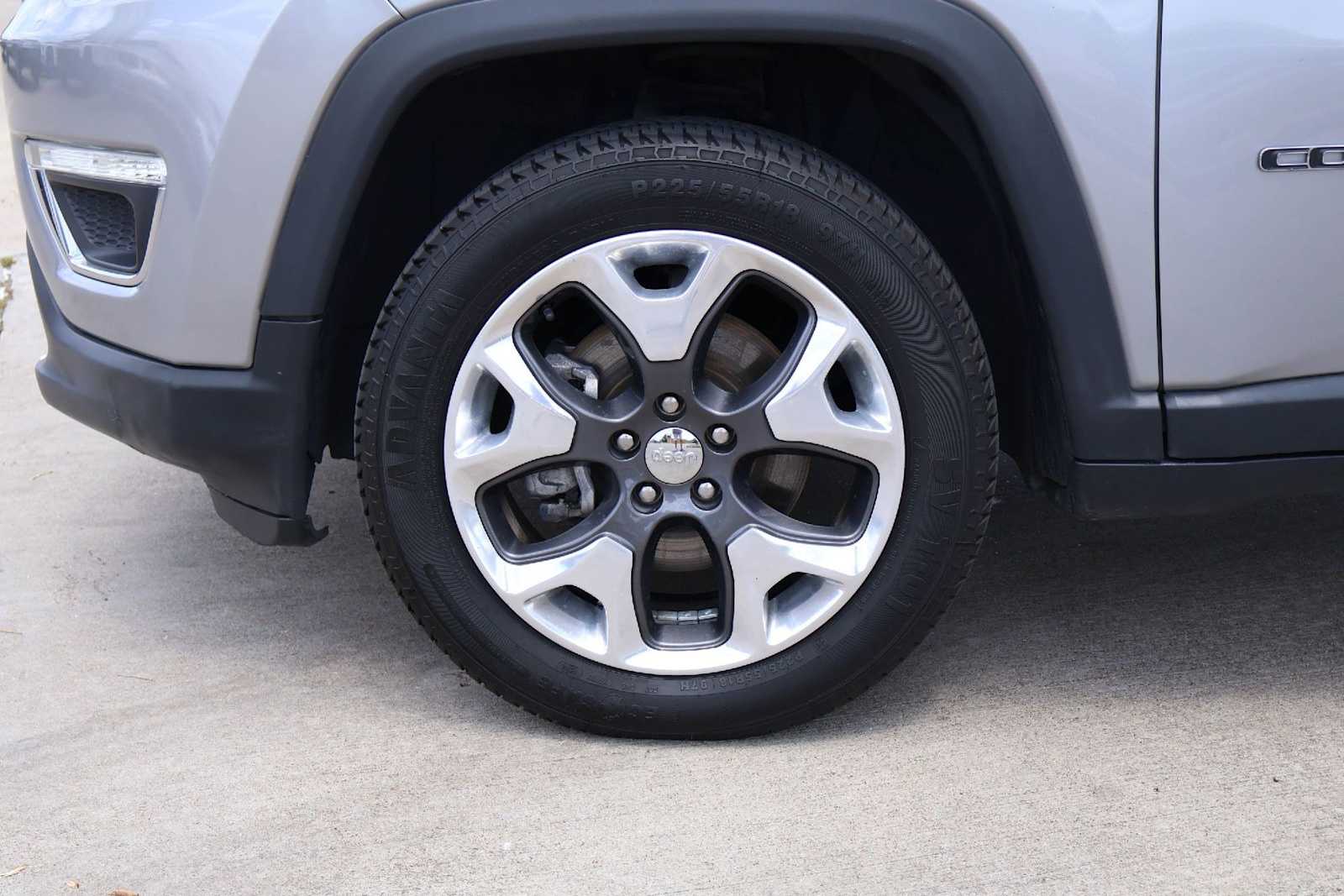 Thumbnail: 2018 Jeep Compass - 8