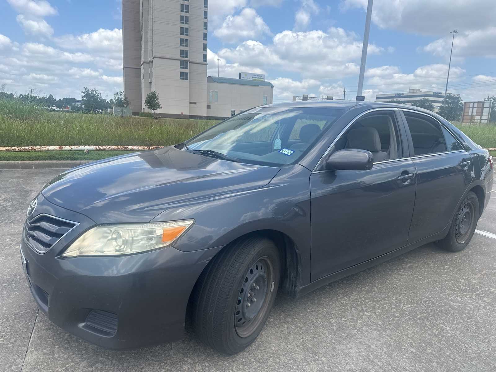 2011 Toyota Camry LE -
                  Katy, TX