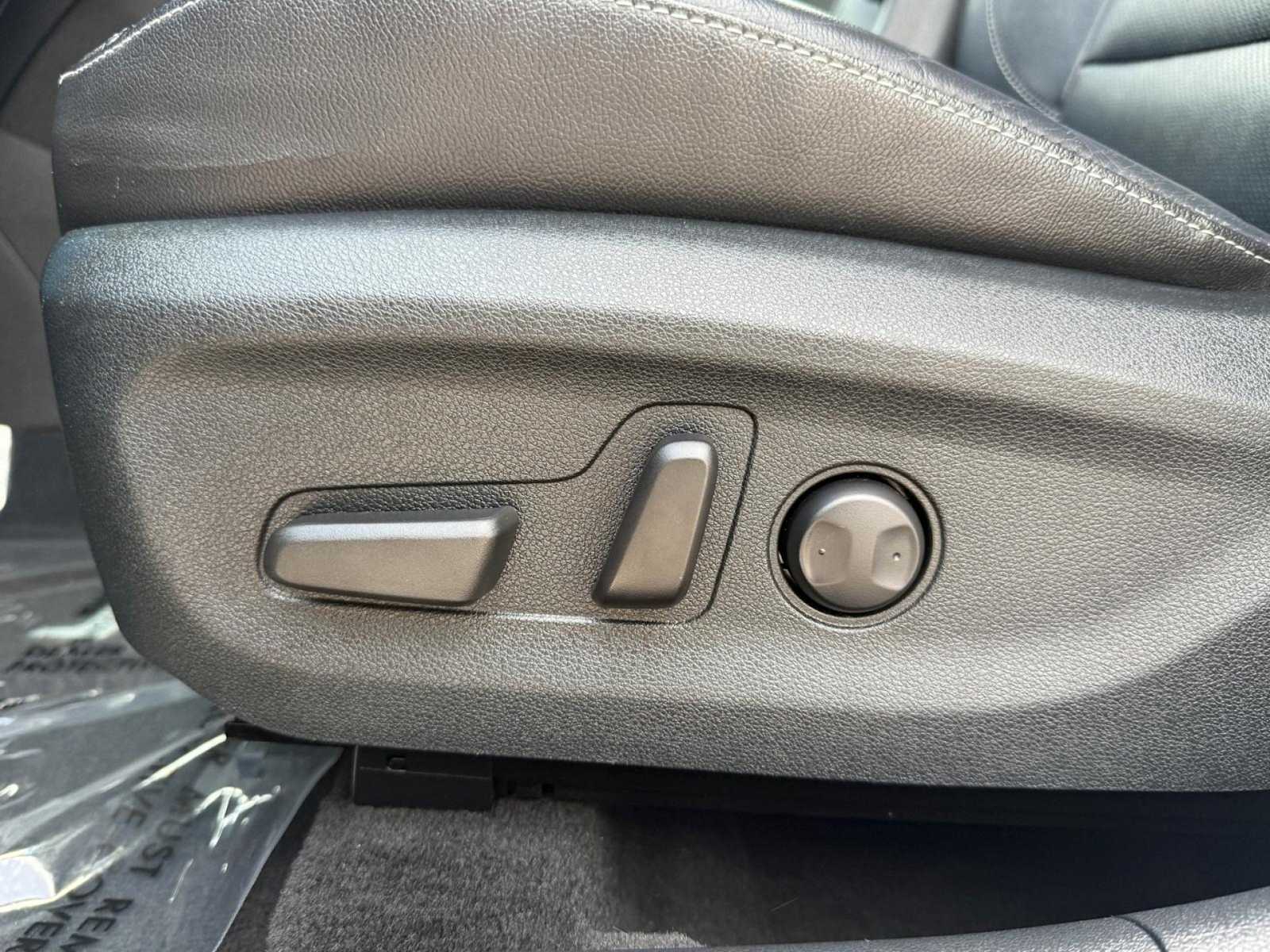 2017 Kia Niro Touring 24