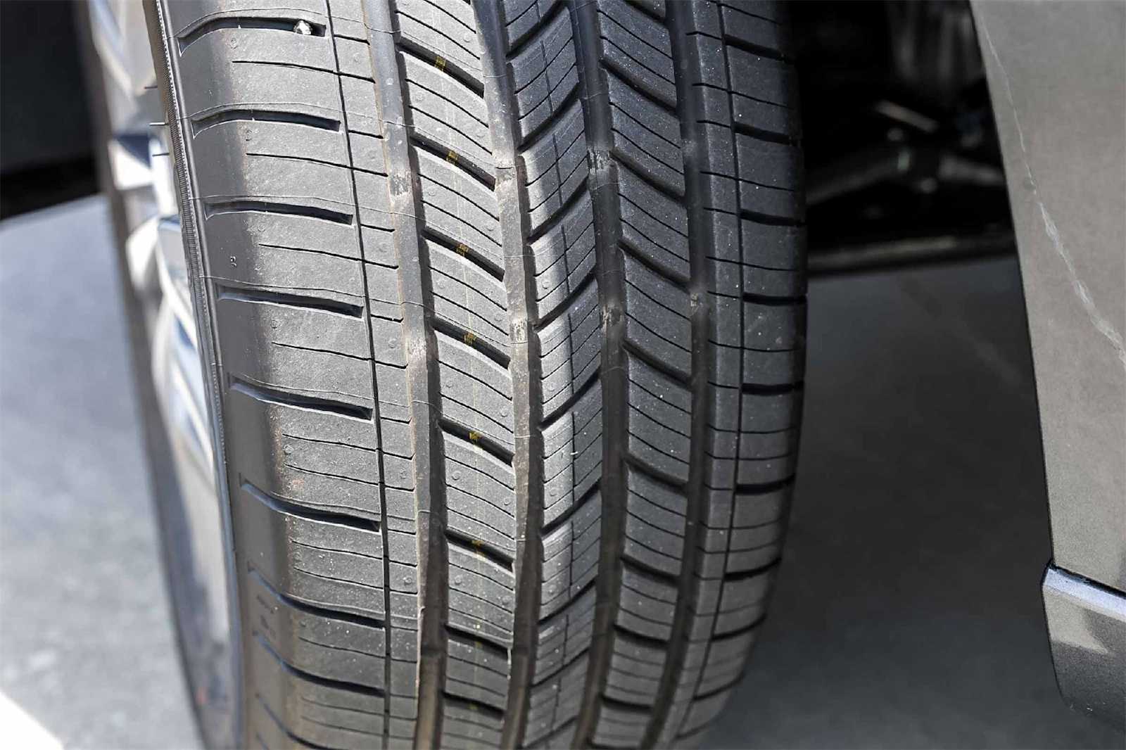 Thumbnail: 2025 Acura ADX - 30