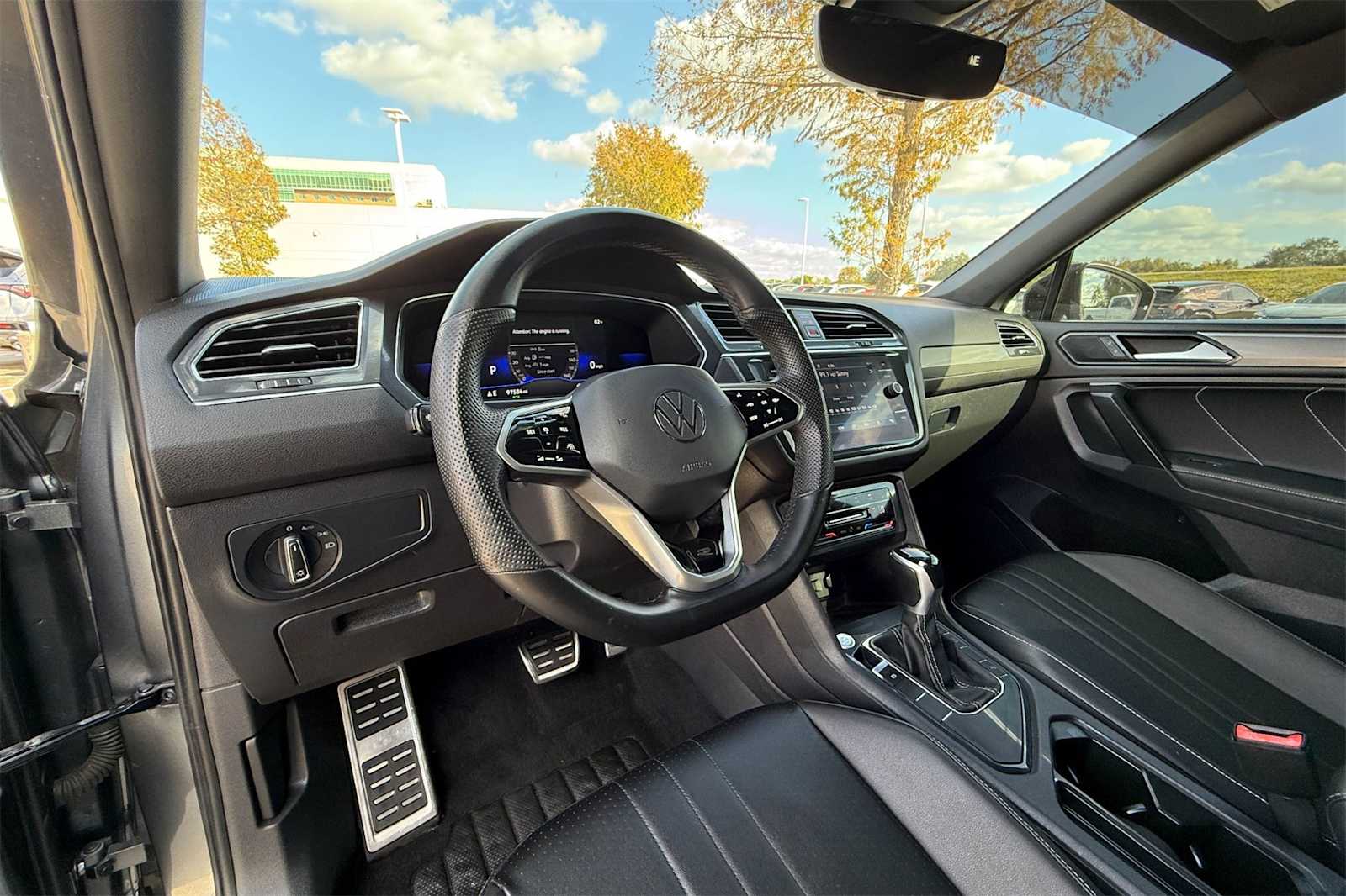 Thumbnail: 2022 Volkswagen Tiguan - 2