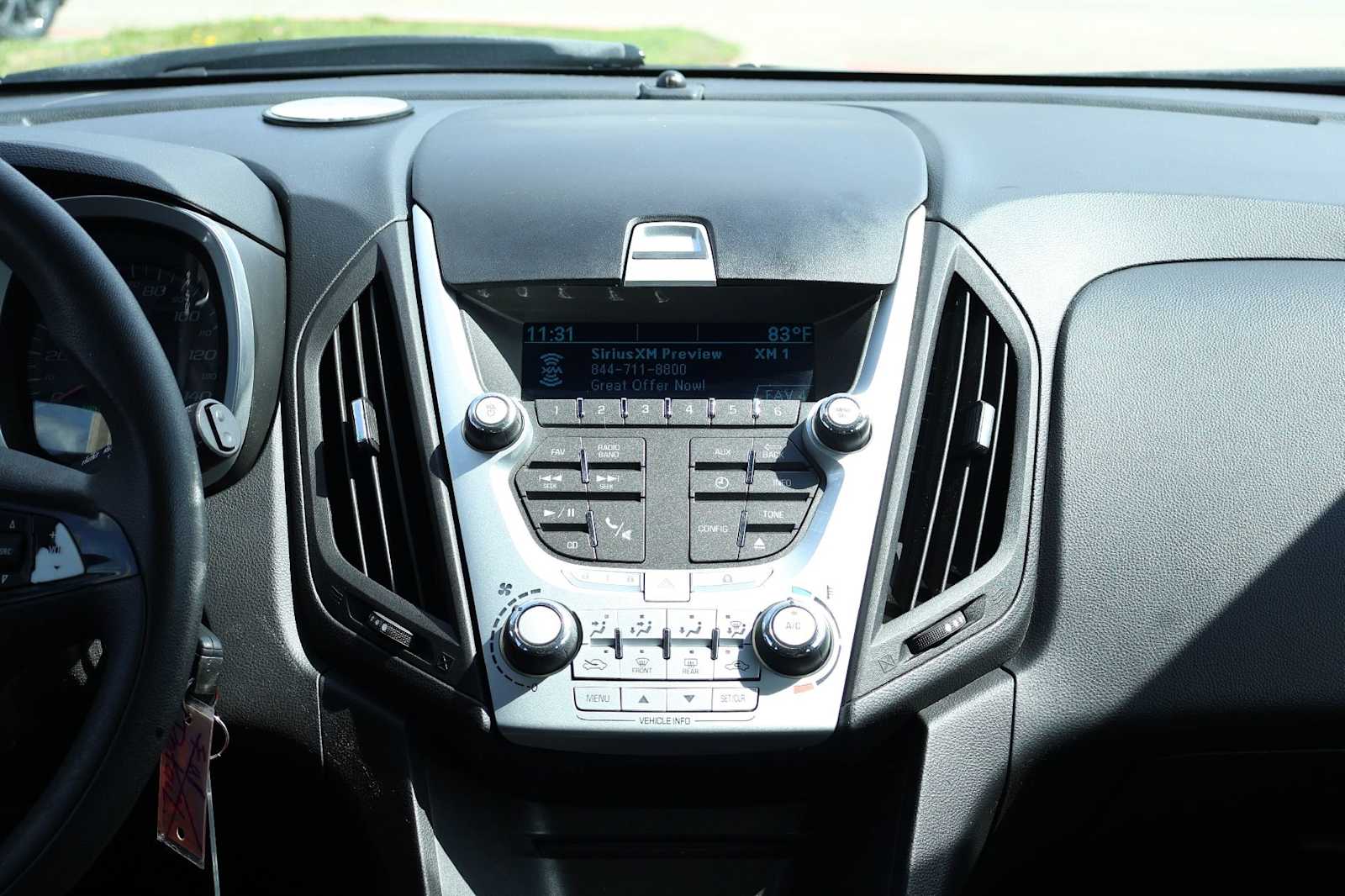 Thumbnail: 2015 Chevrolet Equinox - 16