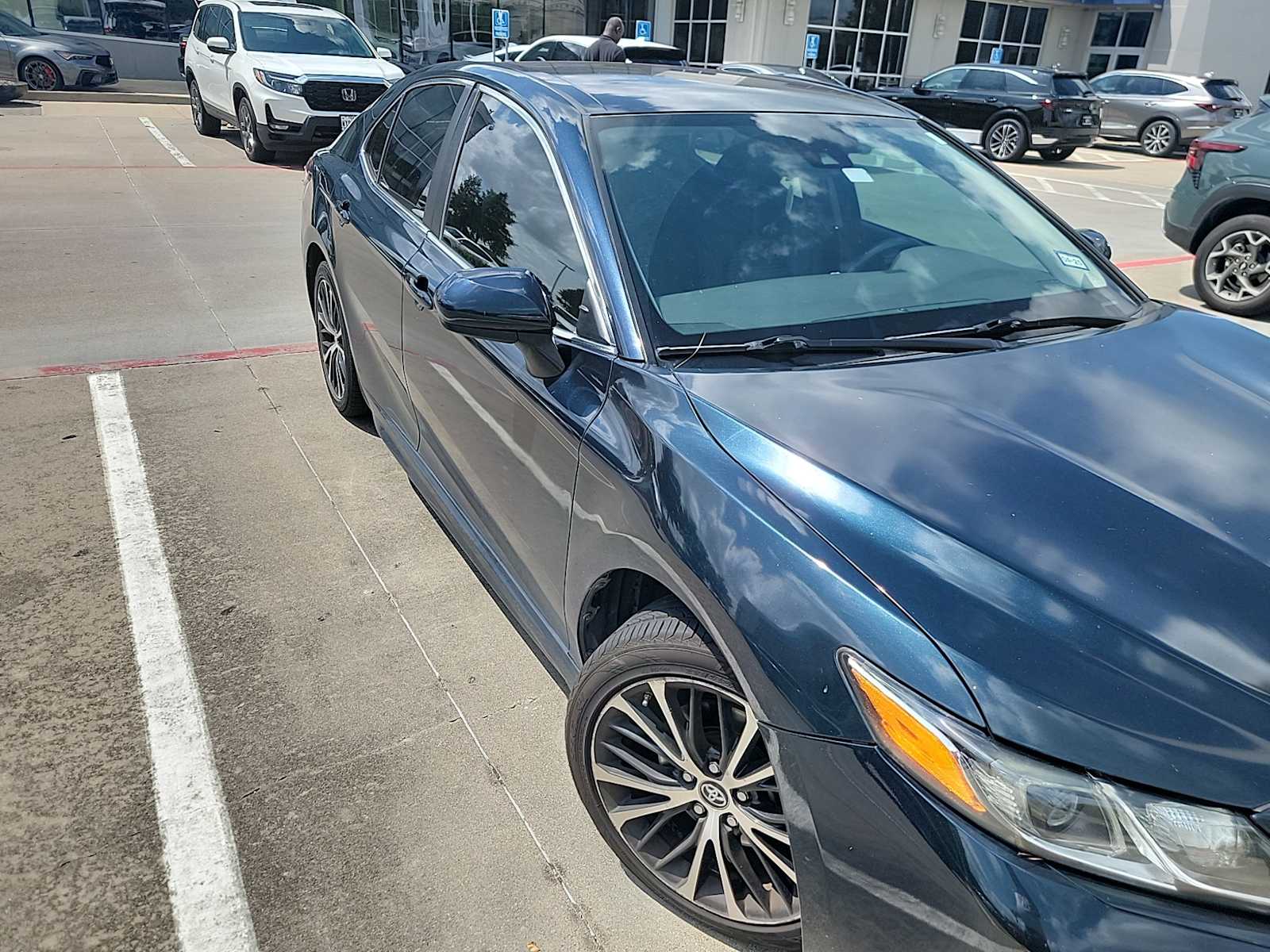 Thumbnail: 2019 Toyota Camry - 3