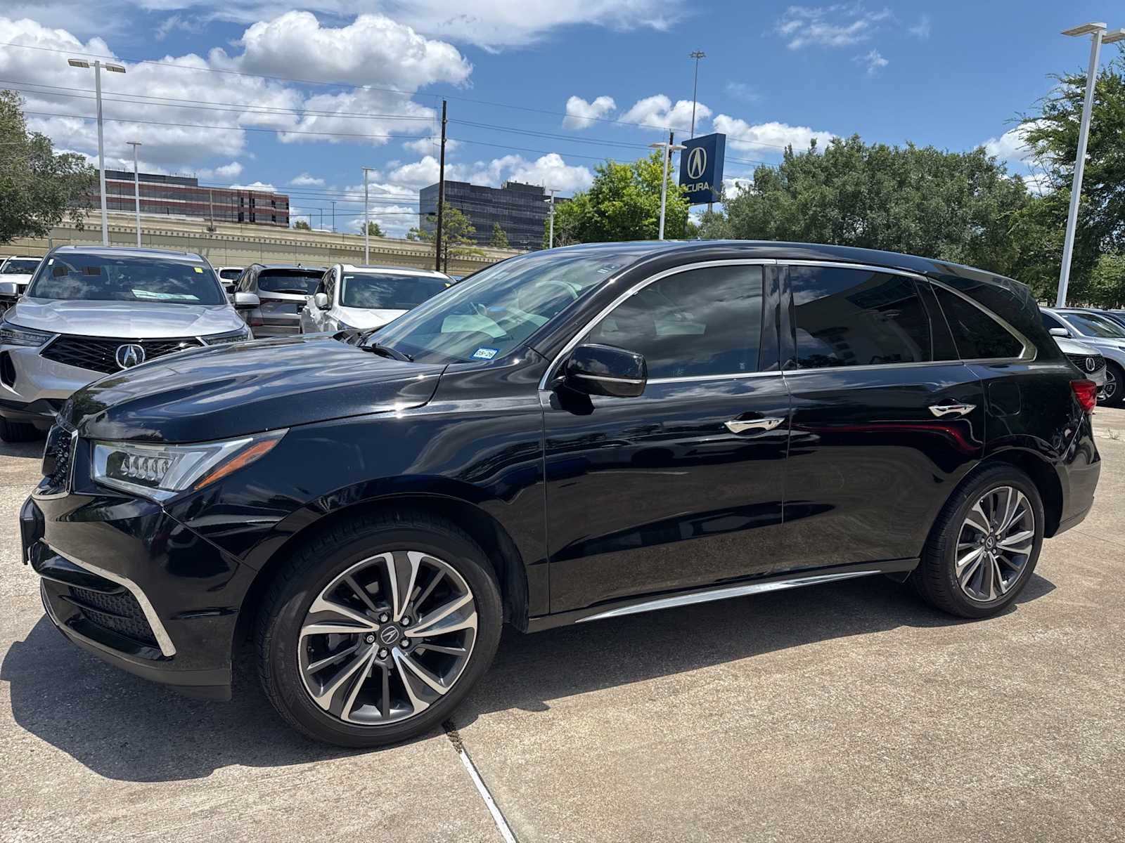 Thumbnail: 2019 Acura MDX - 1