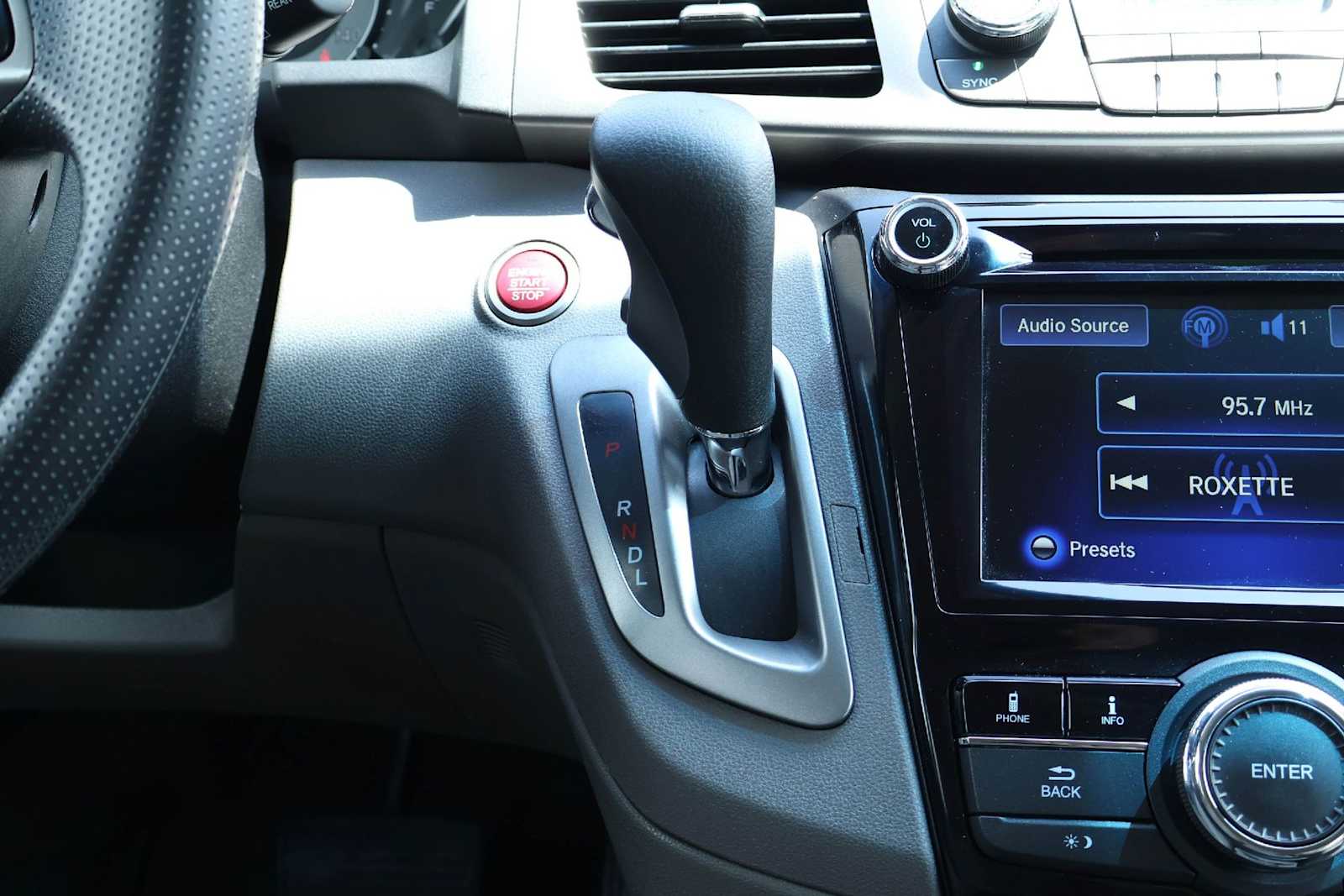 Thumbnail: 2016 Honda Odyssey - 17