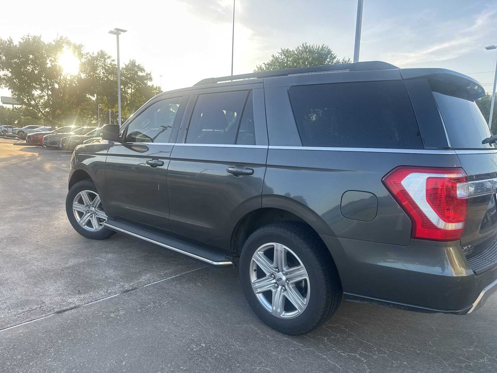 Thumbnail: 2019 Ford Expedition - 6