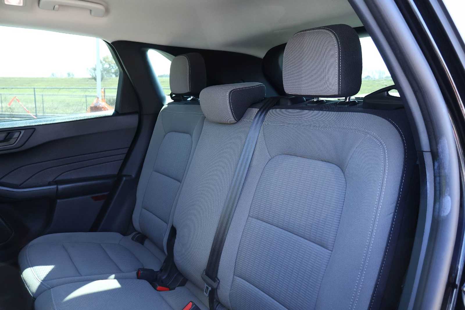 Thumbnail: 2022 Ford Escape - 13