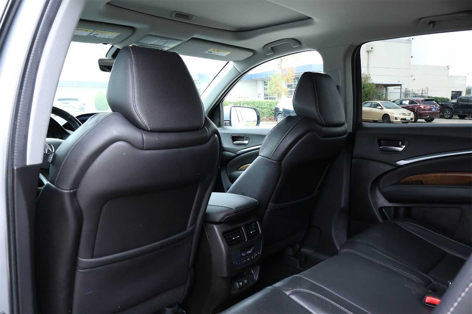 Thumbnail: 2020 Acura MDX - 12