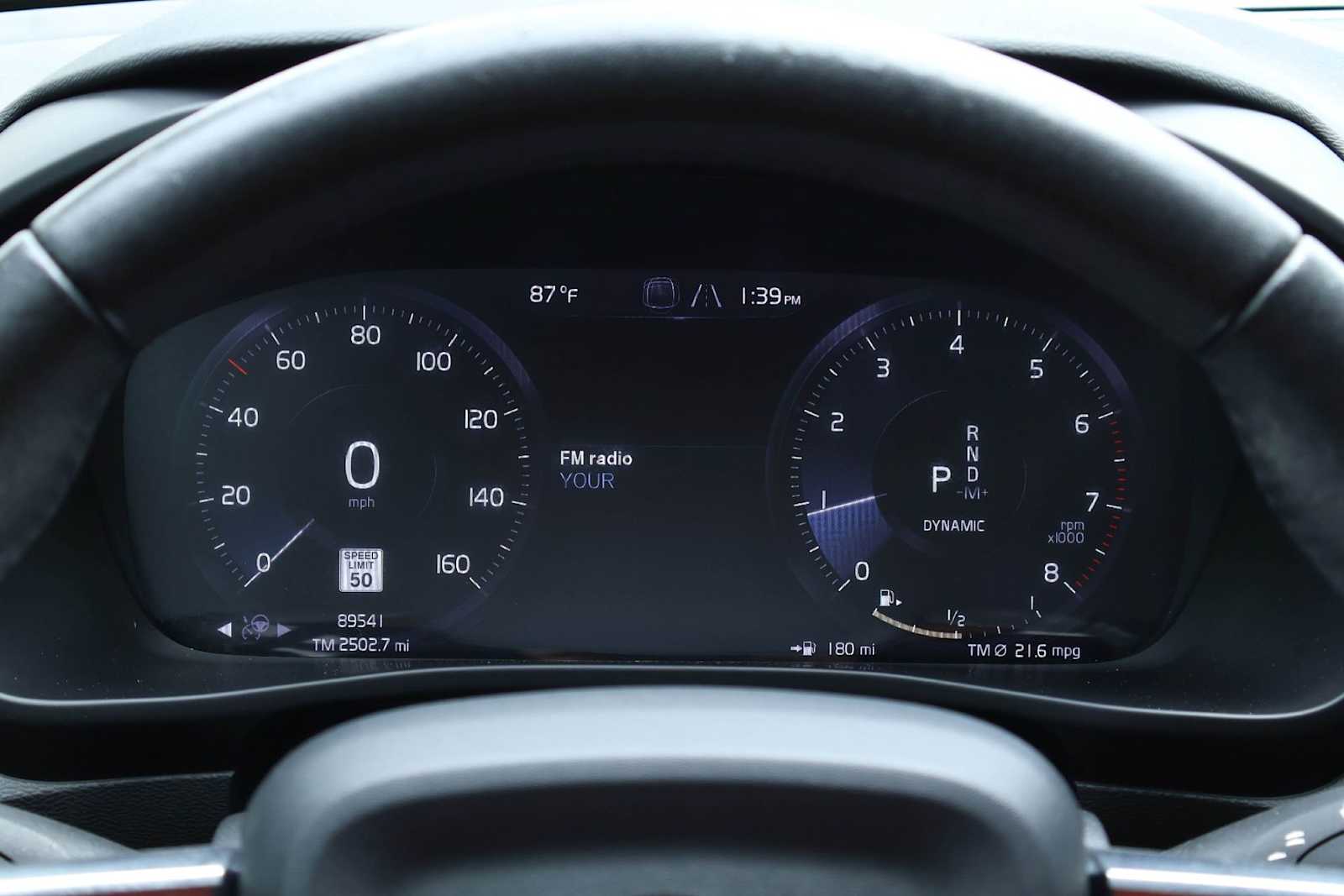 Thumbnail: 2019 Volvo XC40 - 17