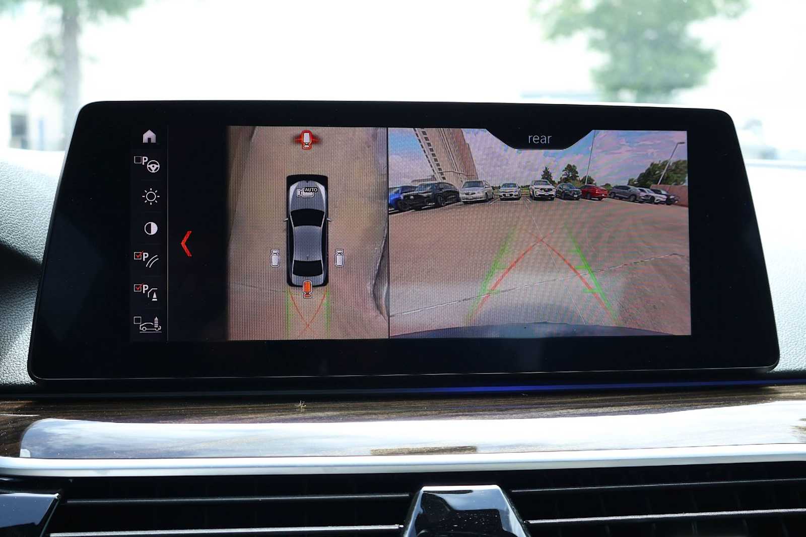 Thumbnail: 2019 BMW 5 Series - 27