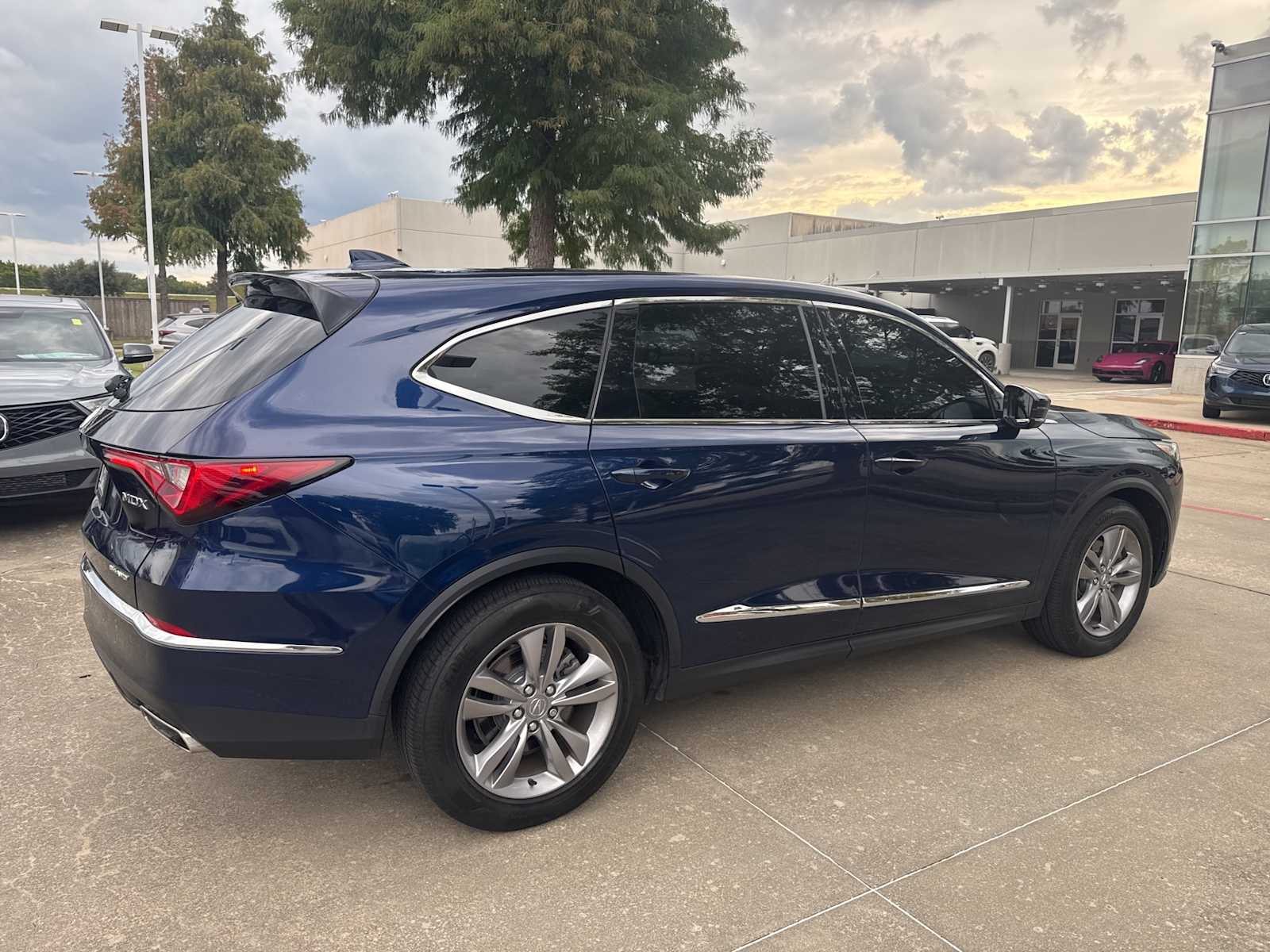 Thumbnail: 2024 Acura MDX - 4