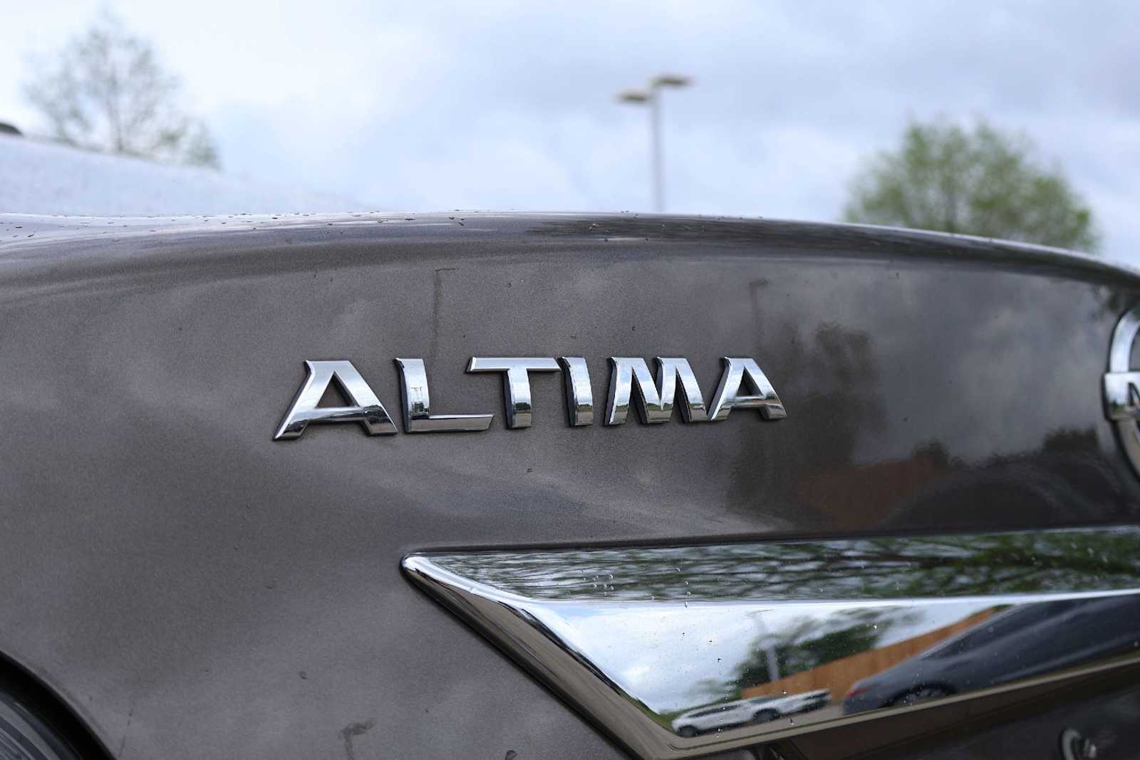 Thumbnail: 2015 Nissan Altima - 7