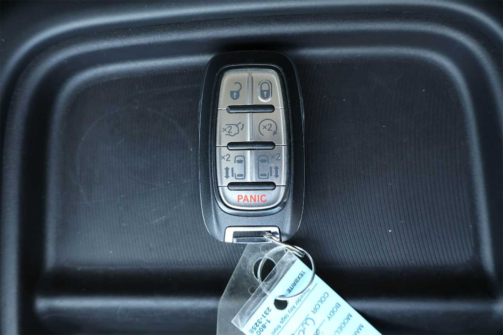 Thumbnail: 2020 Chrysler Pacifica - 20