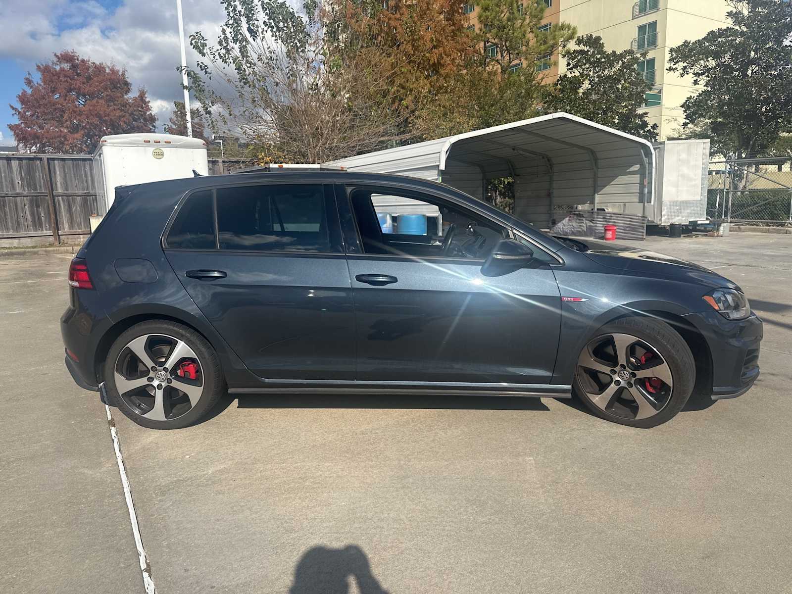 Thumbnail: 2019 Volkswagen Golf - 4