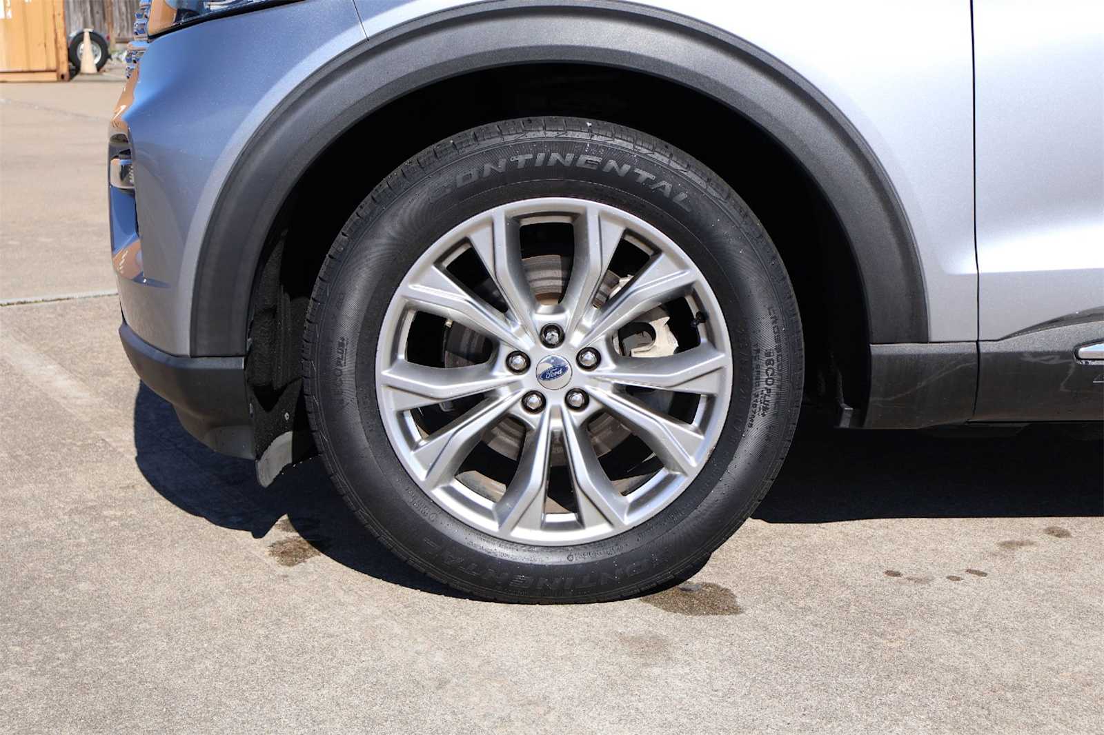 Thumbnail: 2020 Ford Explorer - 8