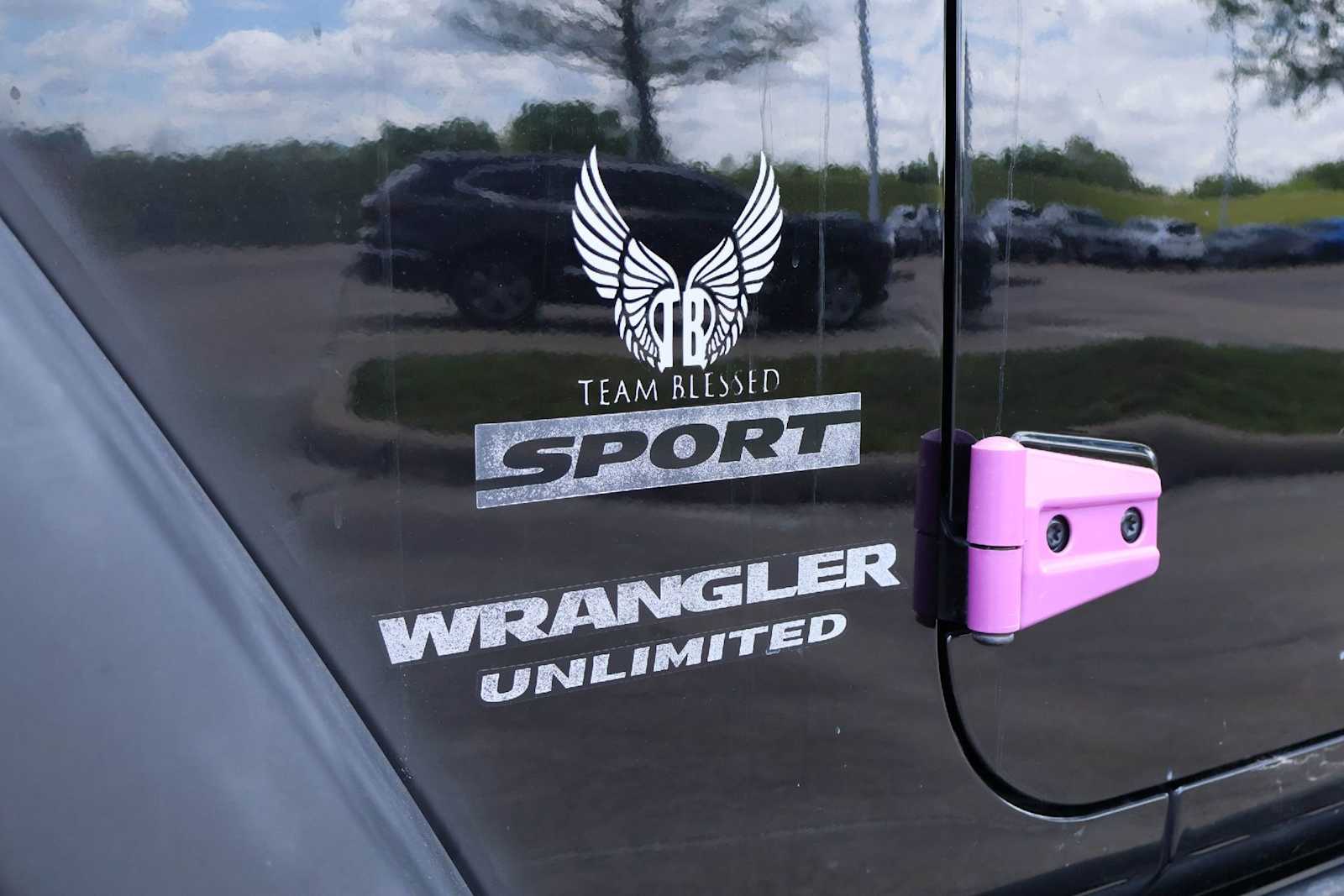 Thumbnail: 2016 Jeep Wrangler - 7