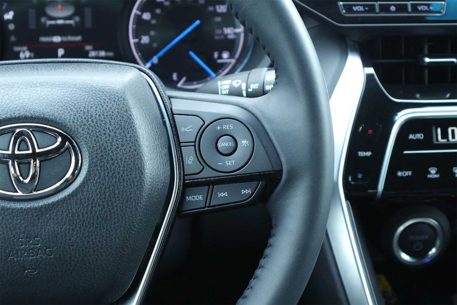 Thumbnail: 2024 Toyota Venza - 23