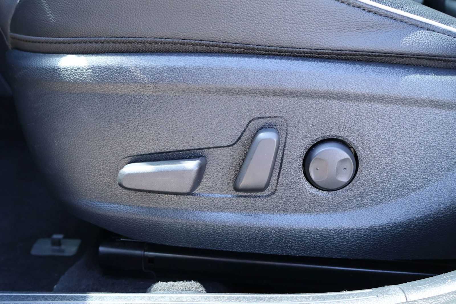 Thumbnail: 2024 Kia Forte - 24