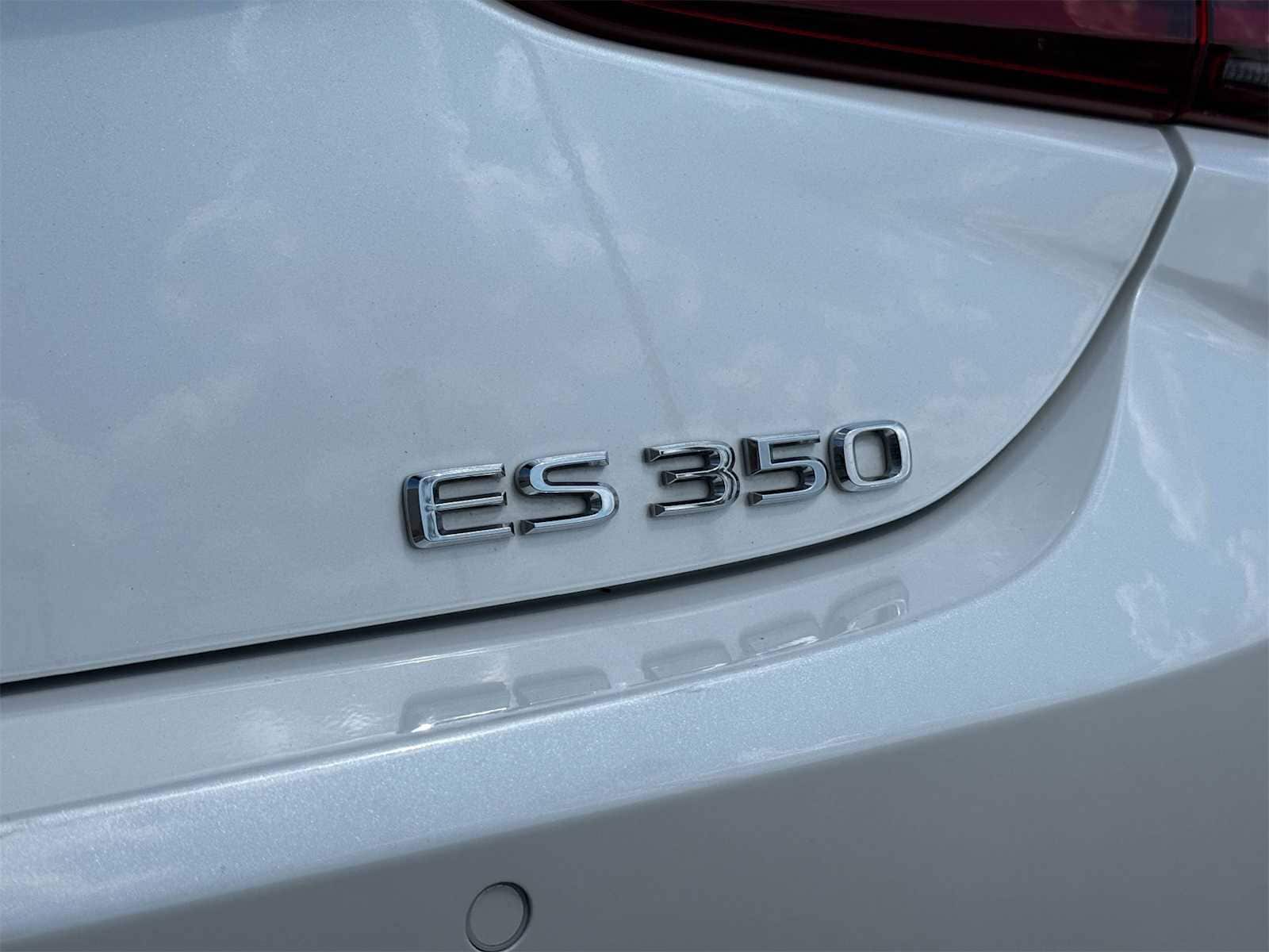 Thumbnail: 2019 Lexus ES - 7