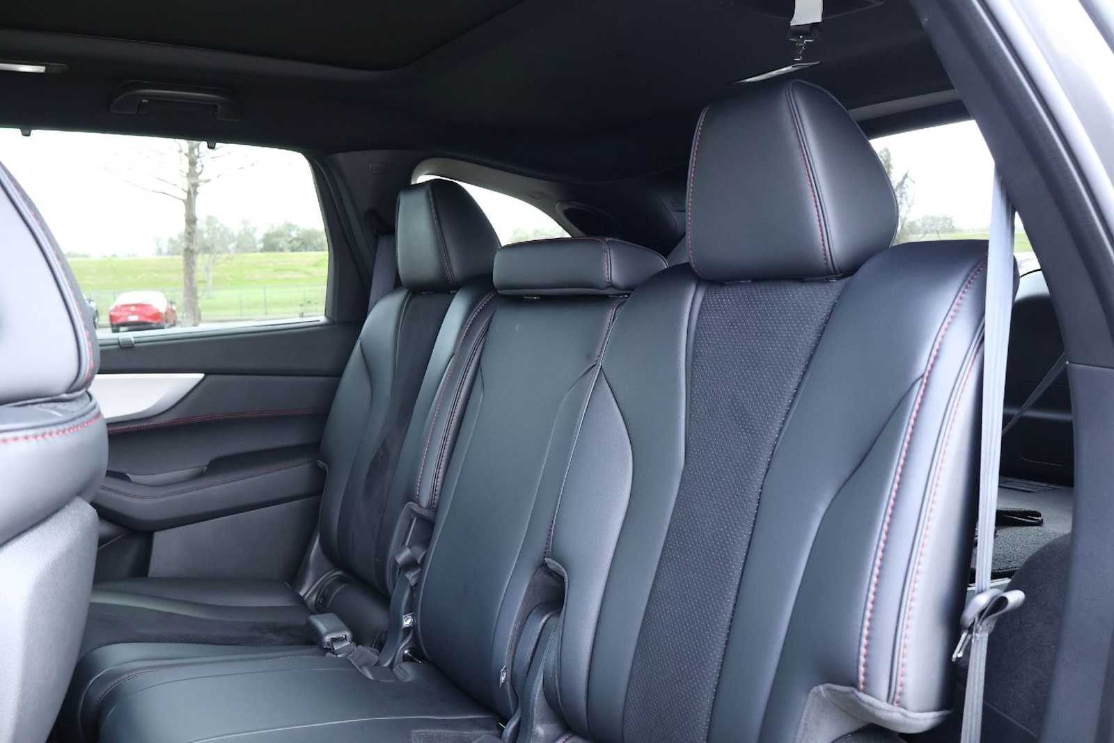 Thumbnail: 2023 Acura MDX - 13