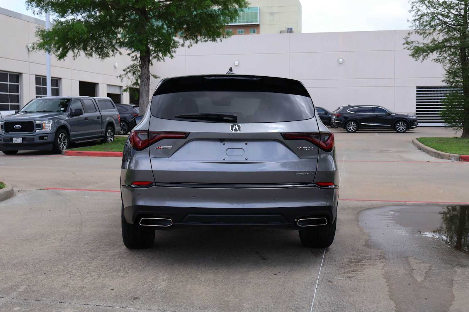 Thumbnail: 2023 Acura MDX - 5