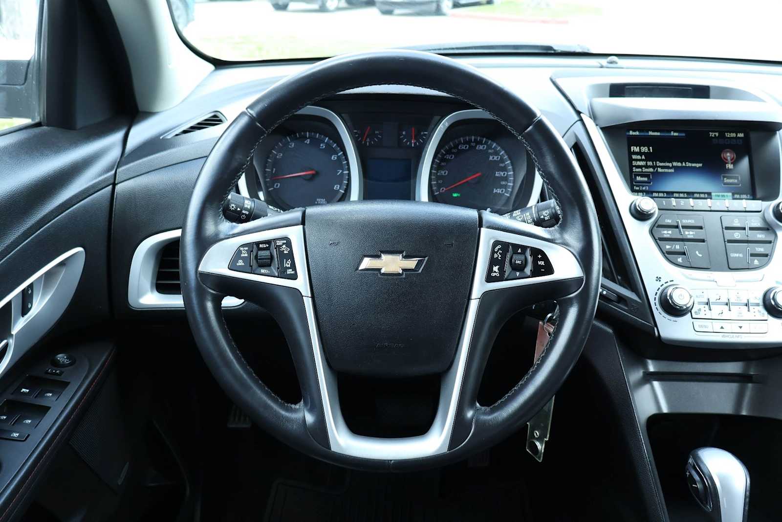 Thumbnail: 2015 Chevrolet Equinox - 15