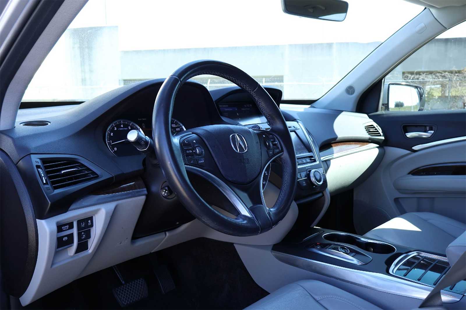 Thumbnail: 2018 Acura MDX - 2