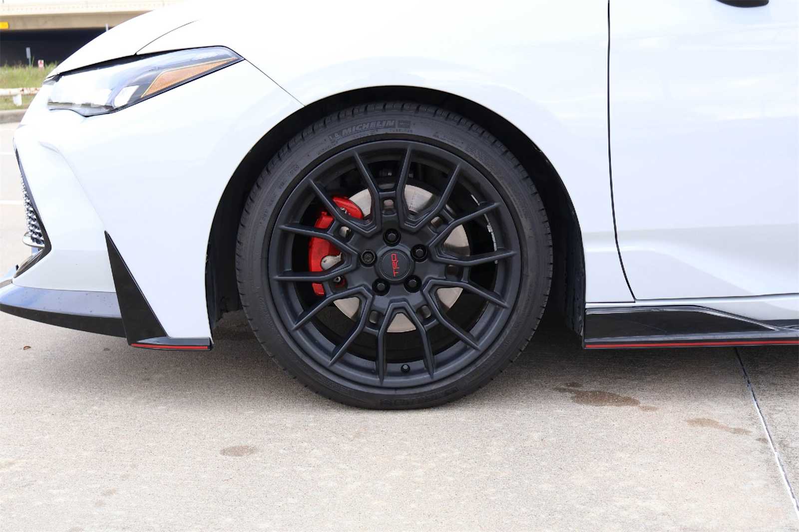 Thumbnail: 2021 Toyota Avalon - 8