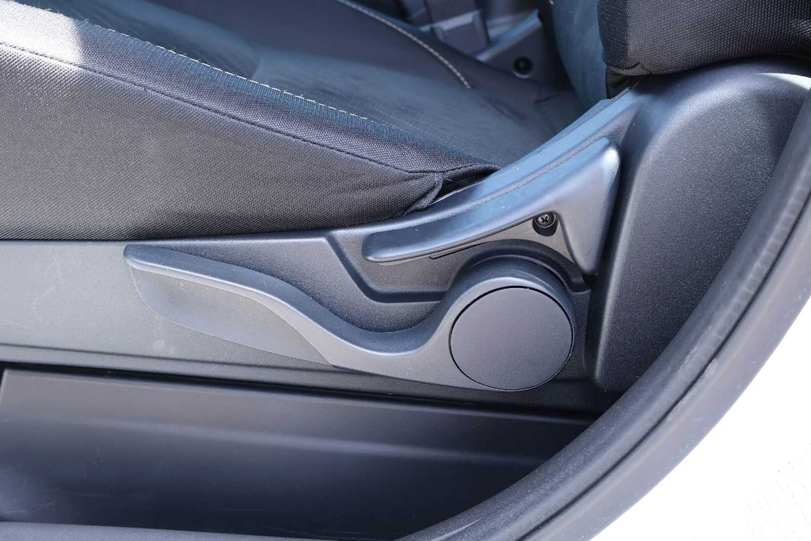 Thumbnail: 2015 Mitsubishi Outlander Sport - 24