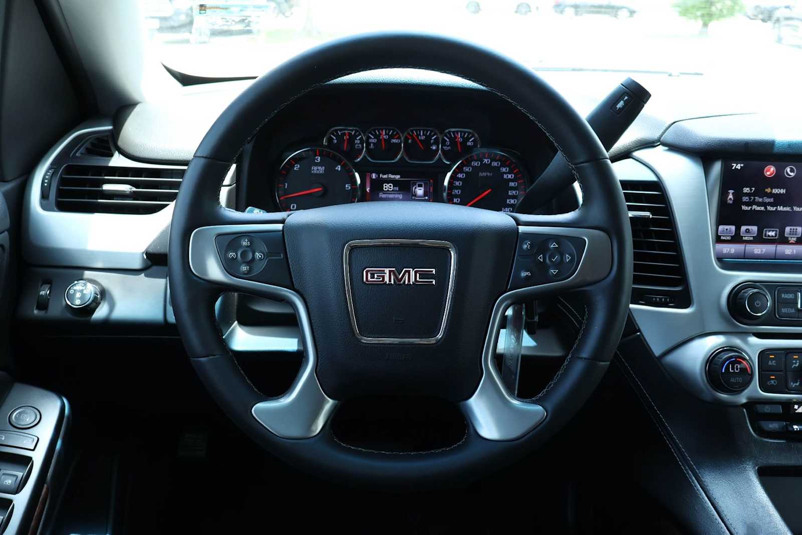Thumbnail: 2016 GMC Yukon - 15