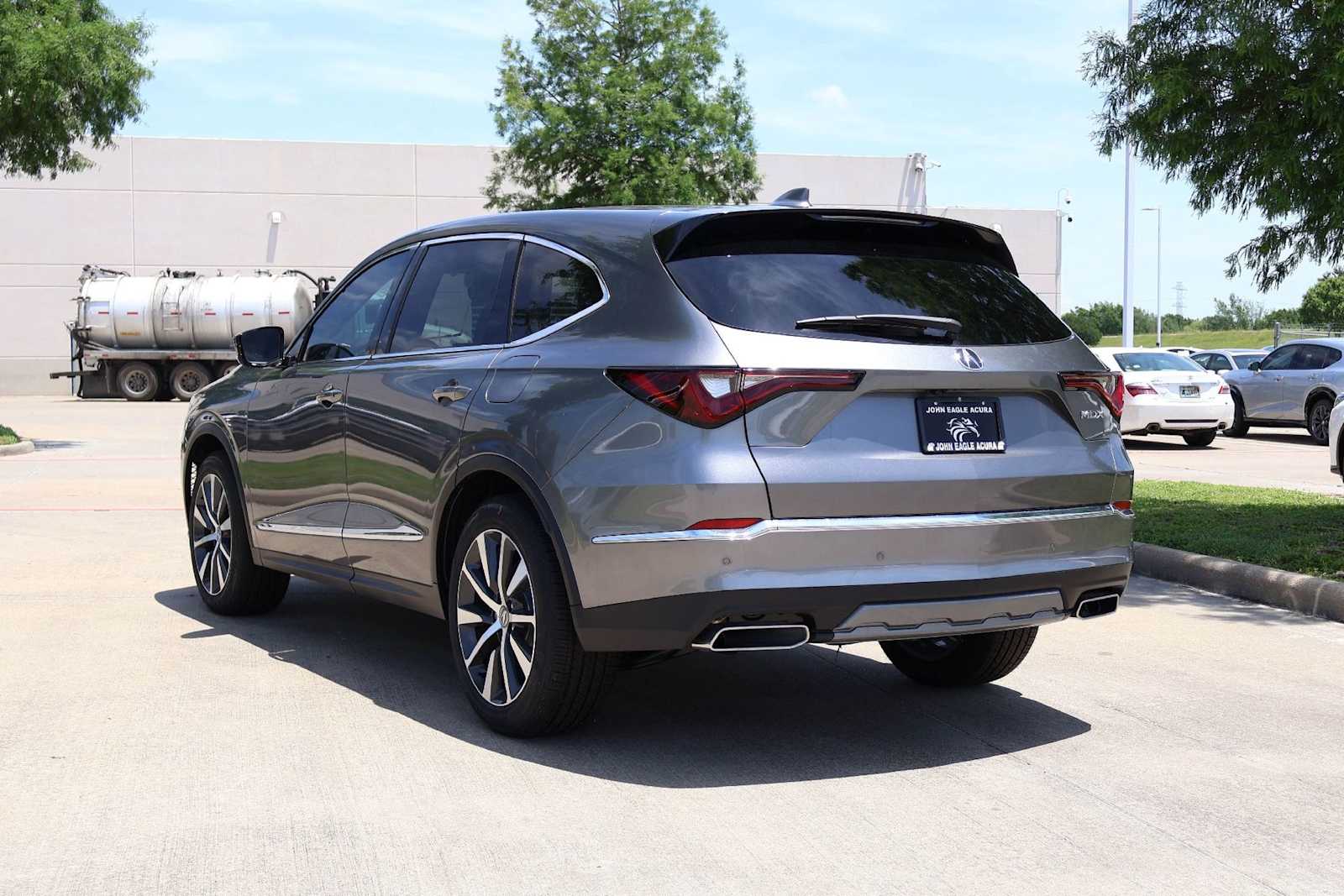 Thumbnail: 2026 Acura MDX - 4