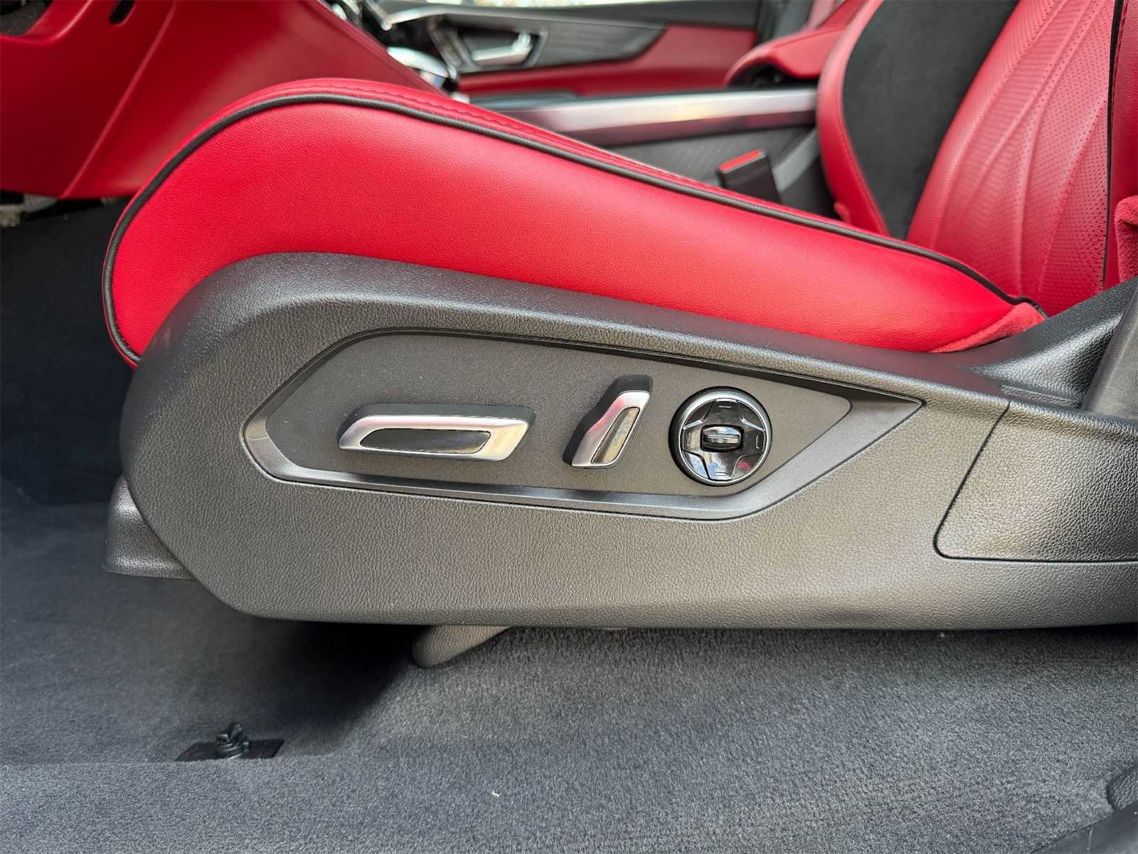 Thumbnail: 2025 Acura MDX - 24