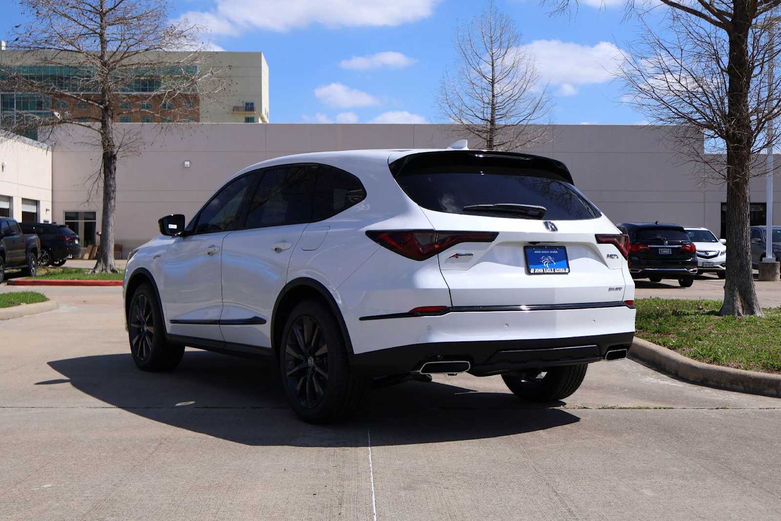 Thumbnail: 2026 Acura MDX - 4