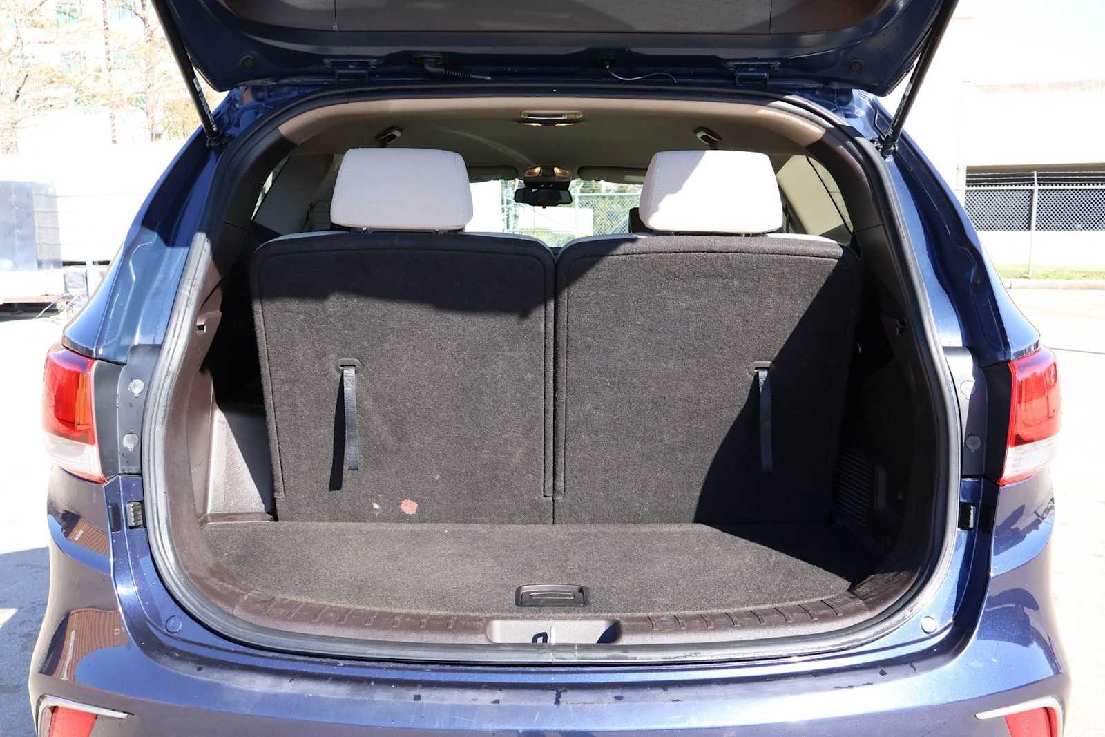 Thumbnail: 2017 Hyundai Santa Fe - 19