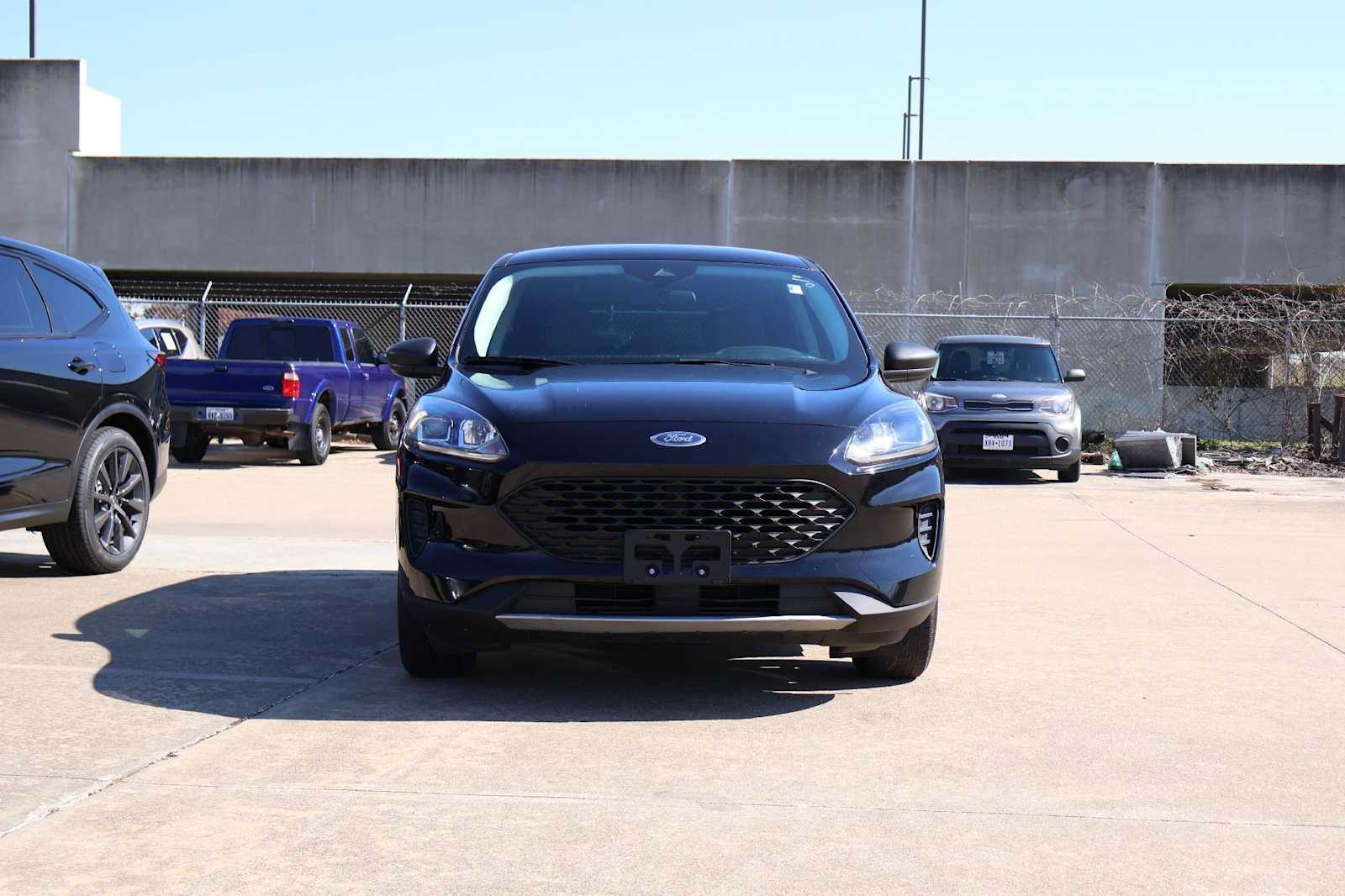 Thumbnail: 2022 Ford Escape - 6