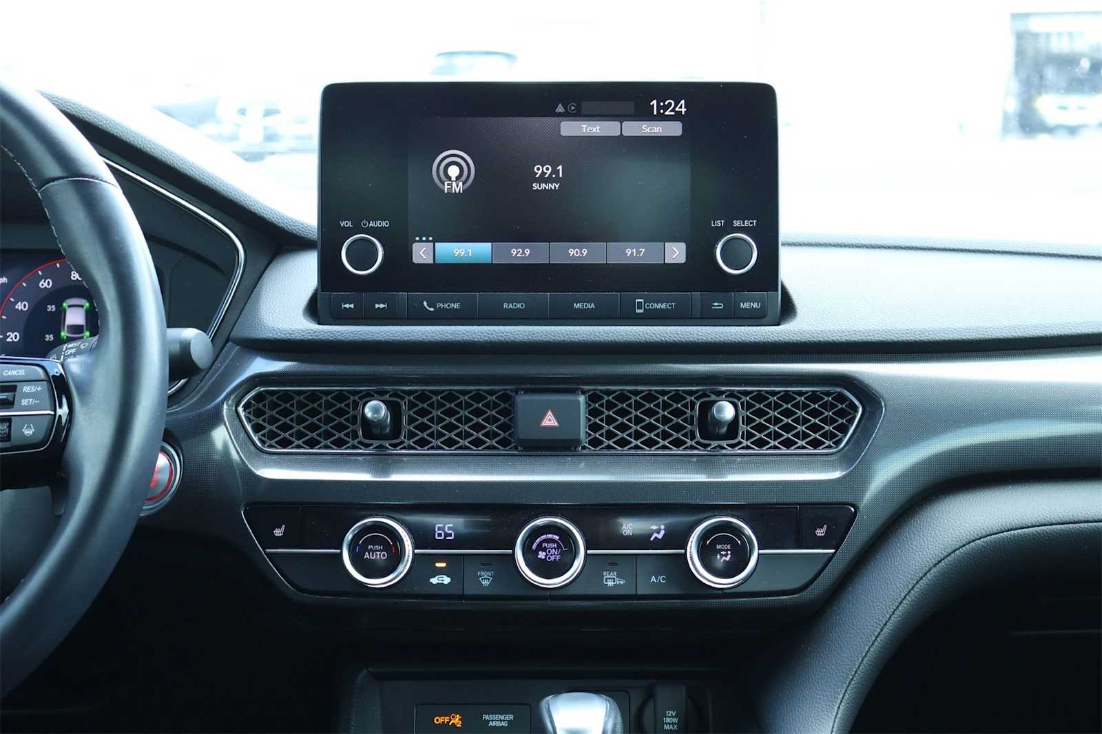 Thumbnail: 2023 Acura Integra - 16