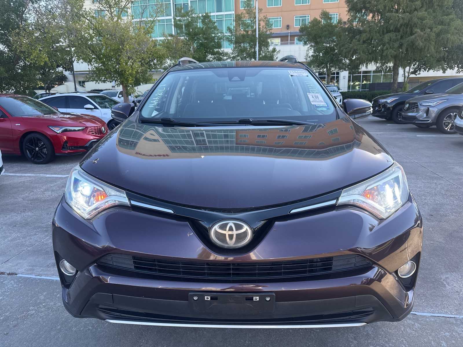 Thumbnail: 2018 Toyota RAV4 - 2