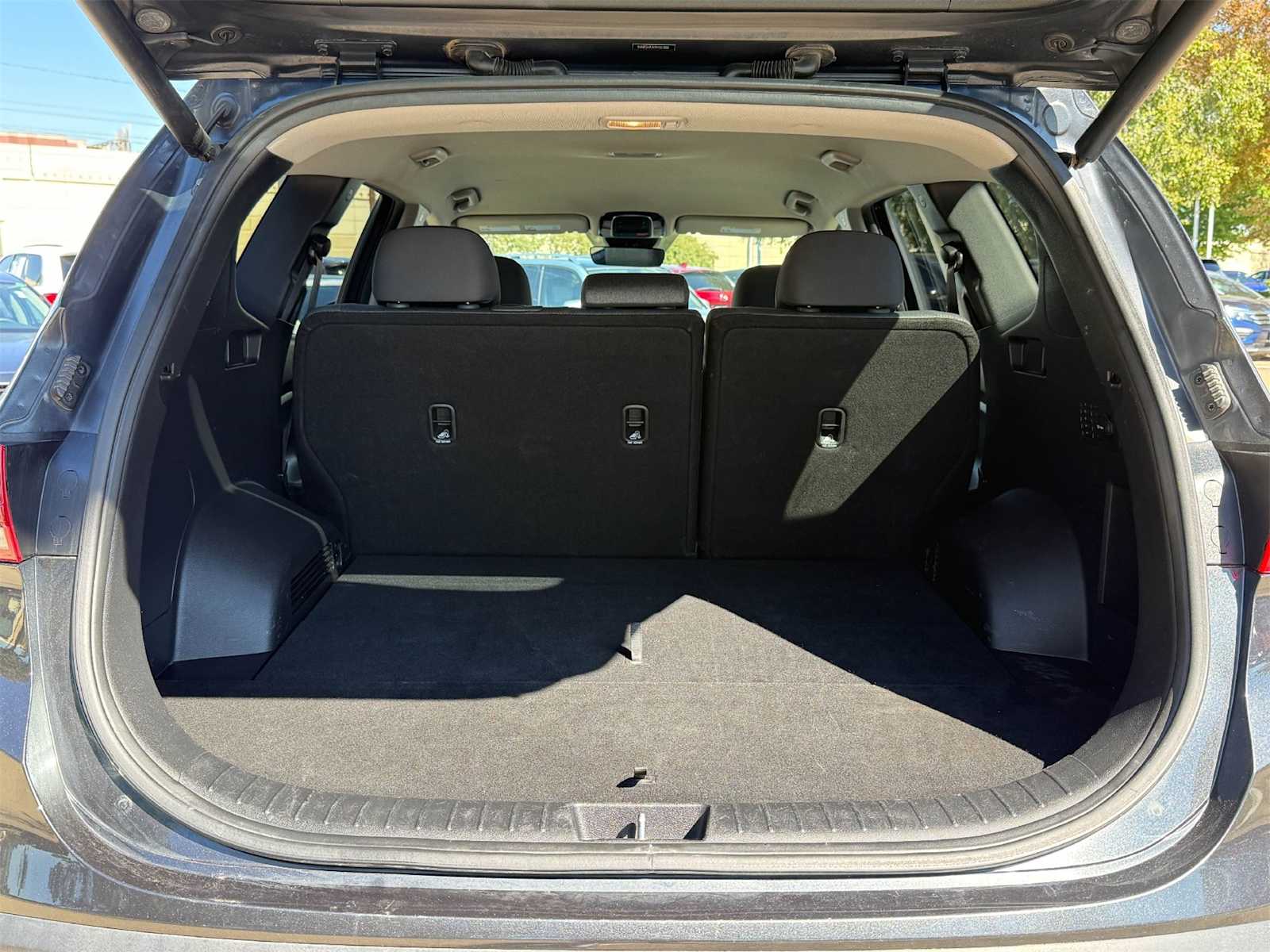 Thumbnail: 2023 Hyundai Santa Fe - 19